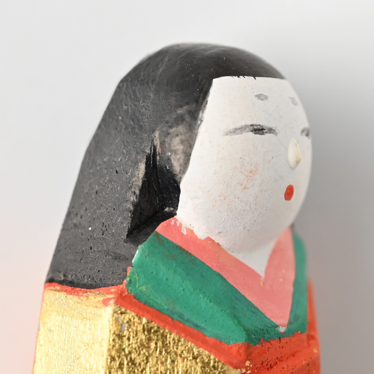 奈良一刀彫 川口神泉作 金彩 彩色木彫 雛人形 立雛『御雛』共箱 奈良一刀彫 川口神泉作 金彩 彩色木彫 雛人形 立雛『御雛』共箱