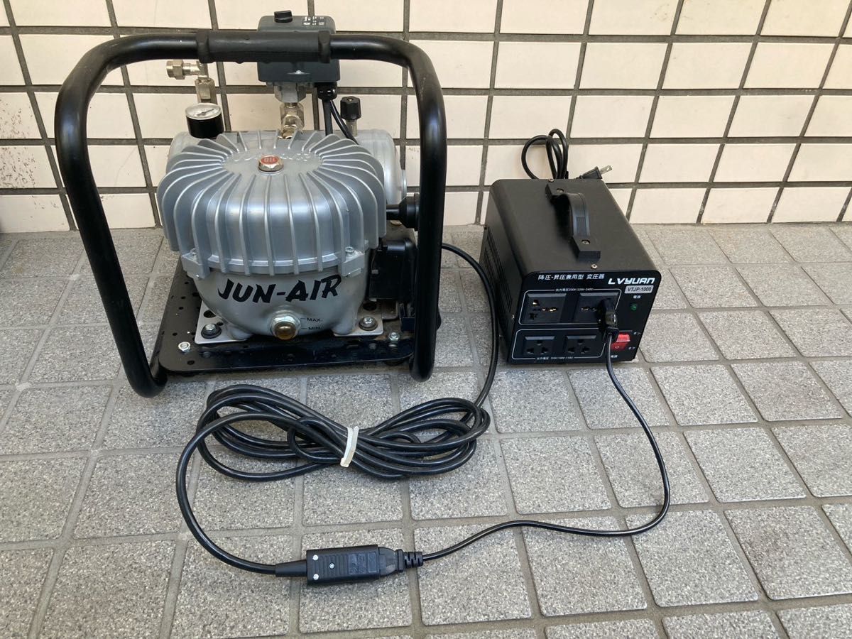 JUN-AIR 3-4 小型エアコンプレッサー (4Lタンク) 【 100V動作 JUN-AIR 3-4 小型エアコンプレッサー (4Lタンク) 【 100V動作