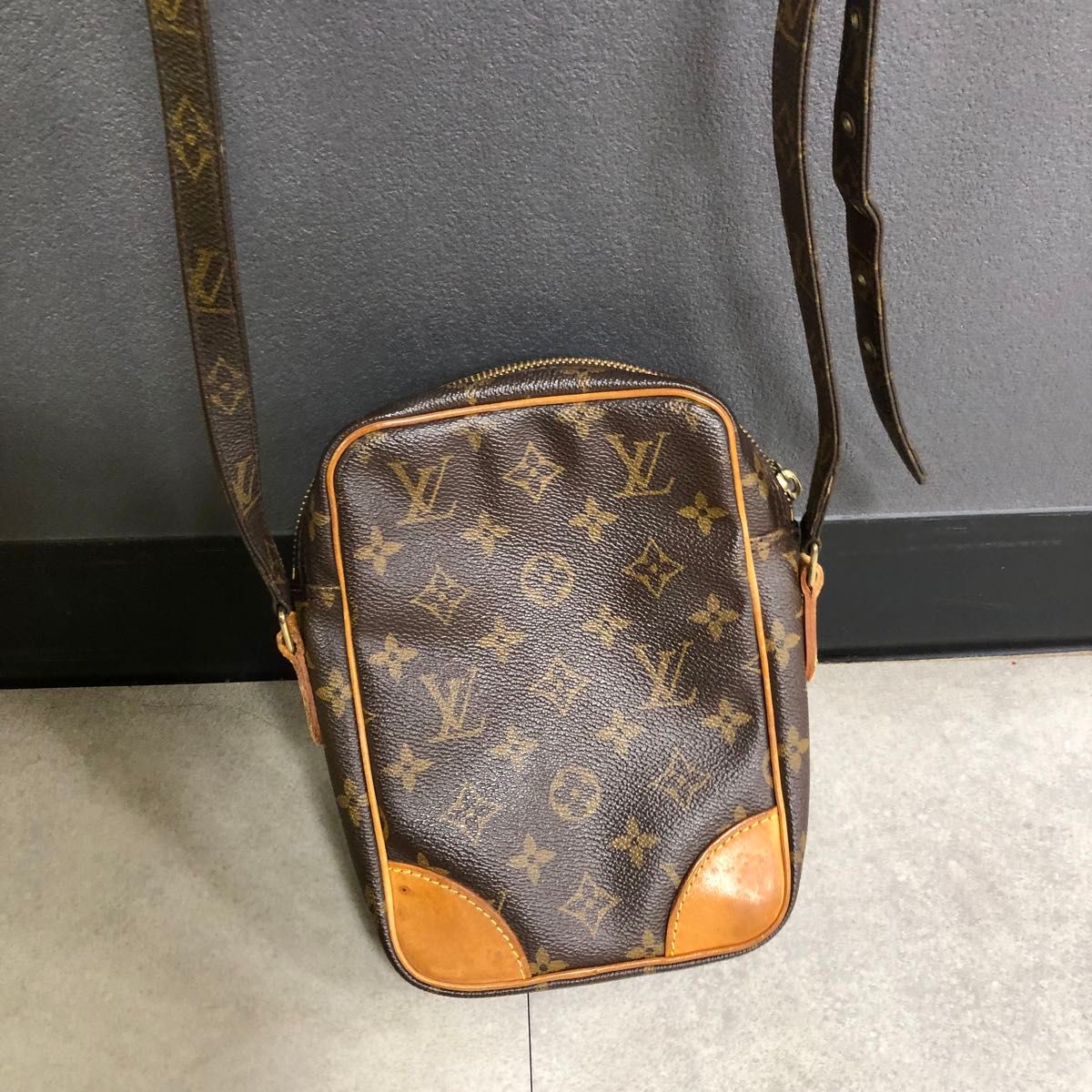 LOUIS VUITTON ルイヴィトン モノグラム ダヌーブ ショルダー LOUIS VUITTON ルイヴィトン モノグラム ダヌーブ ショルダー