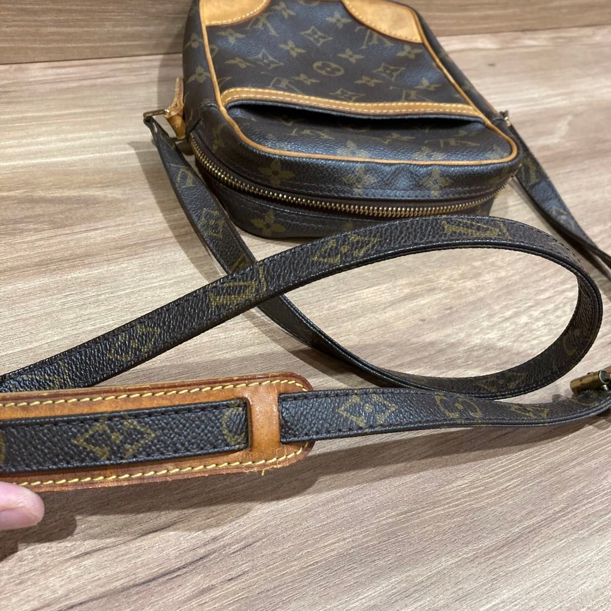 LOUIS VUITTON ルイヴィトン モノグラム ダヌーブ ショルダー LOUIS VUITTON ルイヴィトン モノグラム ダヌーブ ショルダー