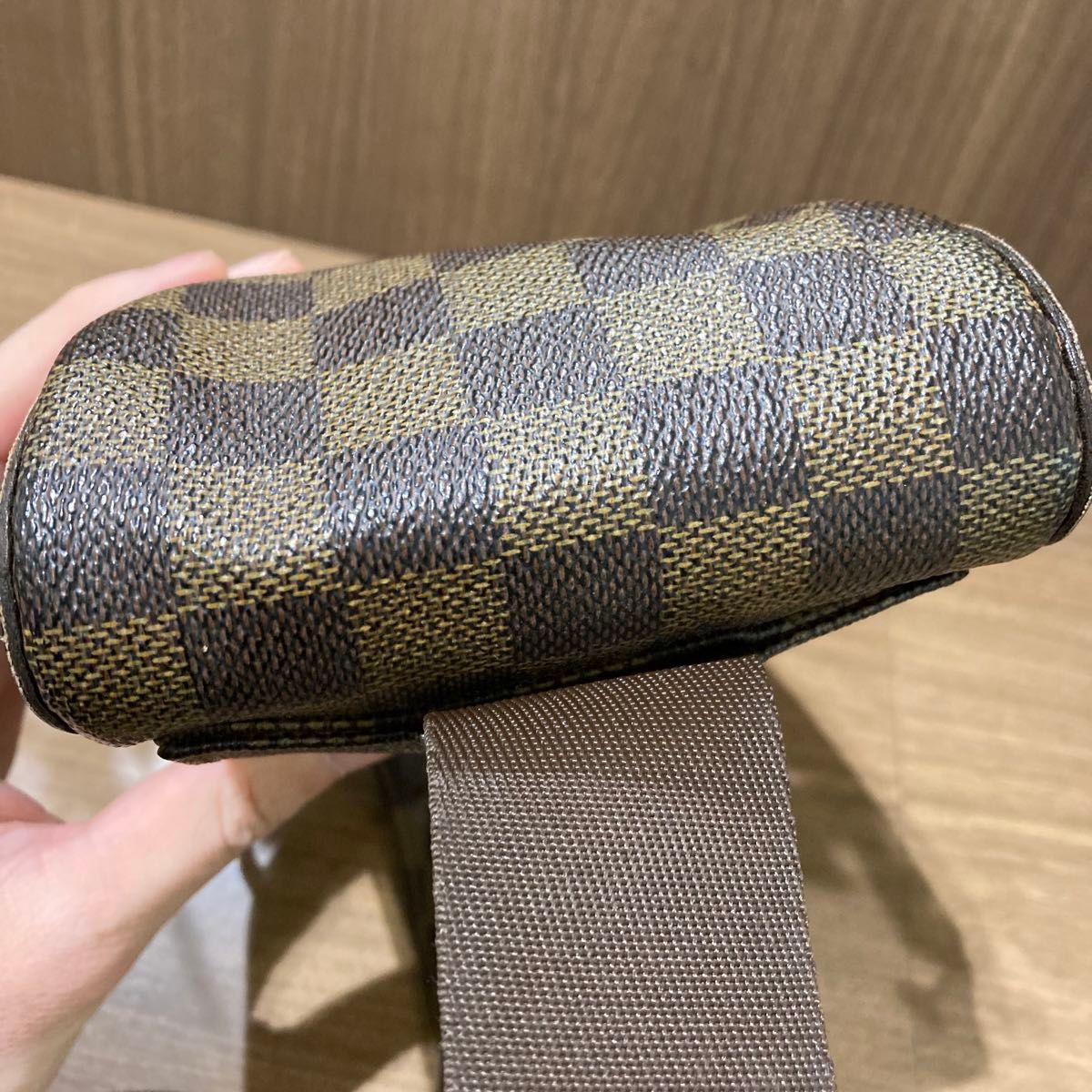 LOUIS VUITTON ルイヴィトン ダミエ エベヌ ジェロニモス ボディ LOUIS VUITTON ルイヴィトン ダミエ エベヌ ジェロニモス ボディ