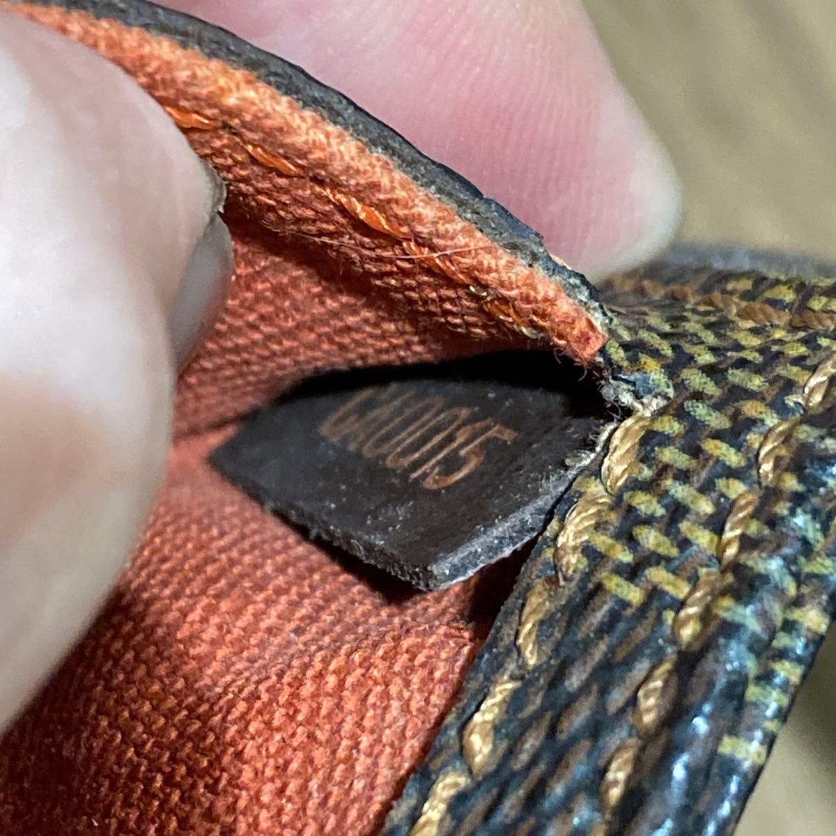LOUIS VUITTON ルイヴィトン ダミエ エベヌ ジェロニモス ボディ LOUIS VUITTON ルイヴィトン ダミエ エベヌ ジェロニモス ボディ
