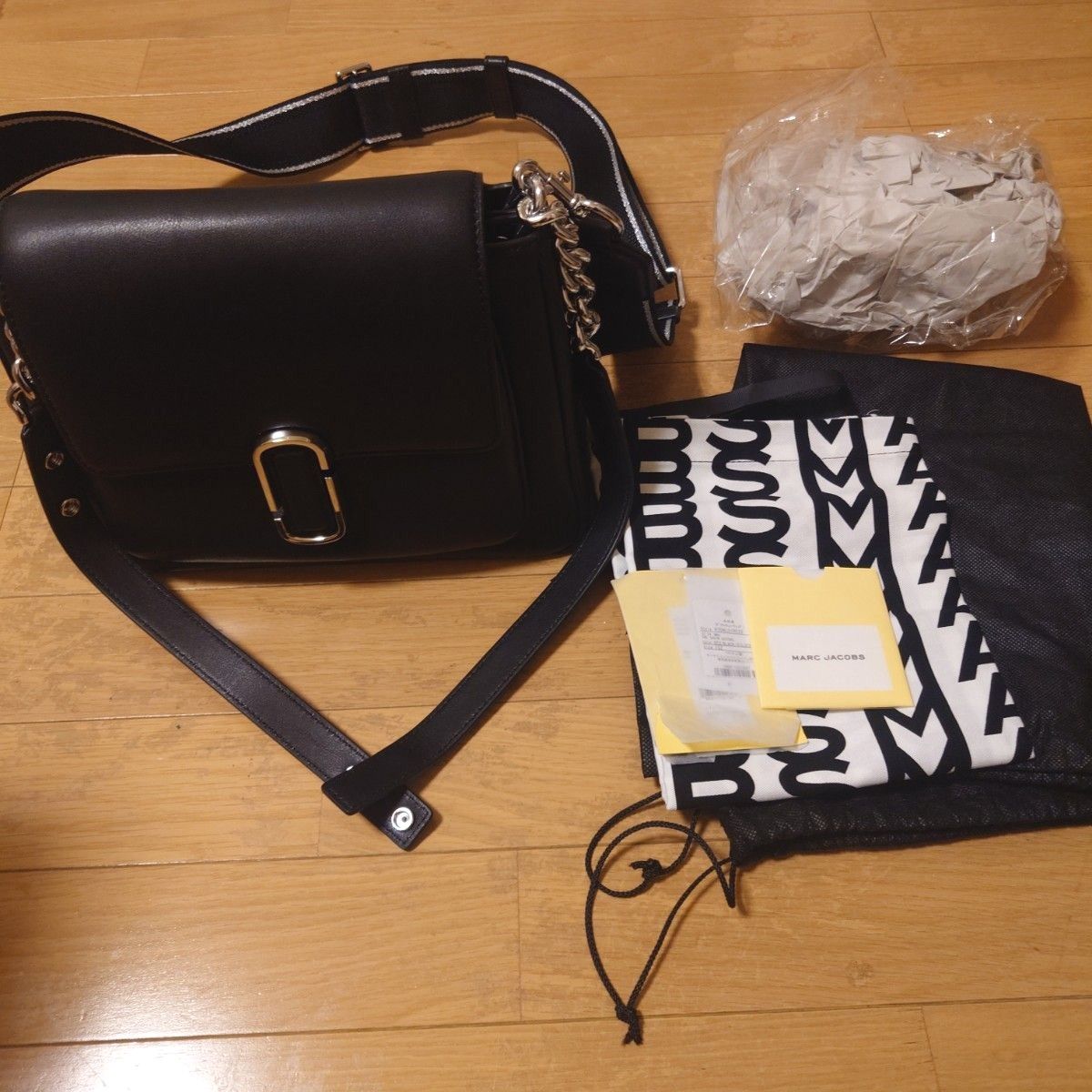 新品未使用】MARC JACOBS ザ J マーク チェーン サッチェル 新品未使用】MARC JACOBS ザ J マーク チェーン サッチェル