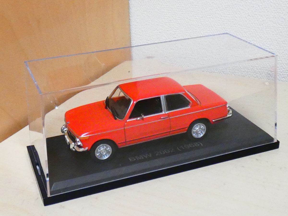 大人の上質 BMW 1/43 国産名車コレクション 2002 旧車 アシェット 赤 1968 乗用車