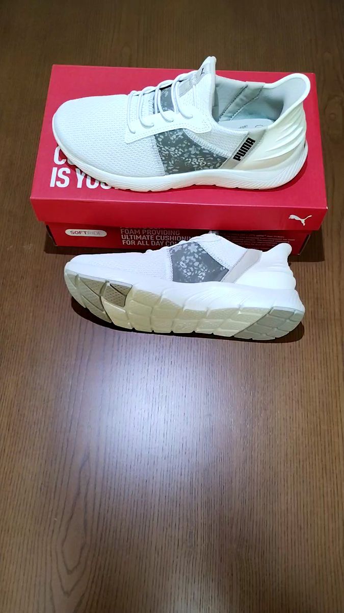 【訳あり】PUMA SOFTRIDE レディーススニーカー 新品未使用