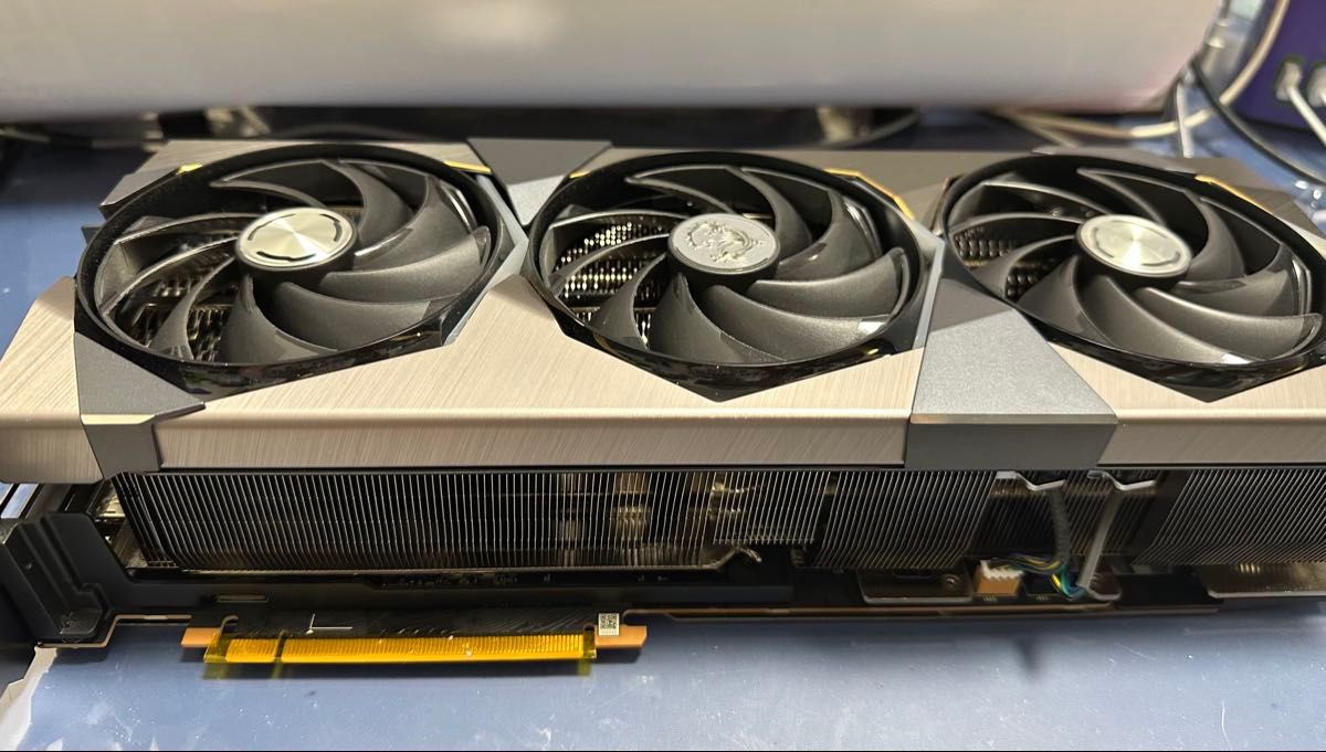 ジャンク品】MSI GeForce RTX 4090 SUPRIM X(コア・メモリなし ジャンク品】MSI GeForce RTX 4090 SUPRIM X(コア・メモリなし