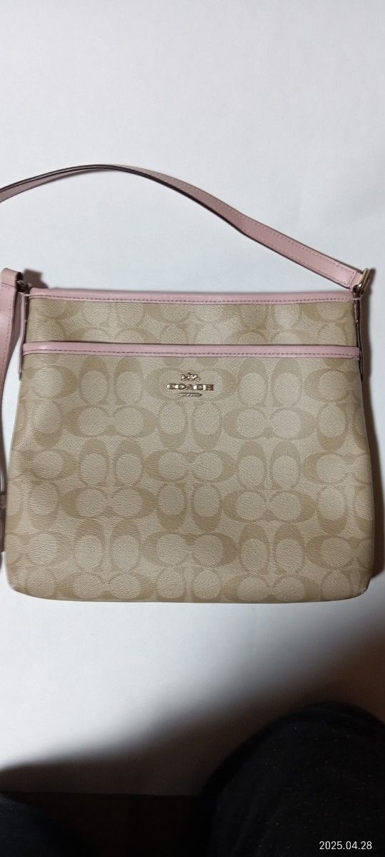 COACH コーチ ショルダーバッグ シグネチャー ピンク|Yahoo COACH コーチ ショルダーバッグ シグネチャー ピンク|Yahoo