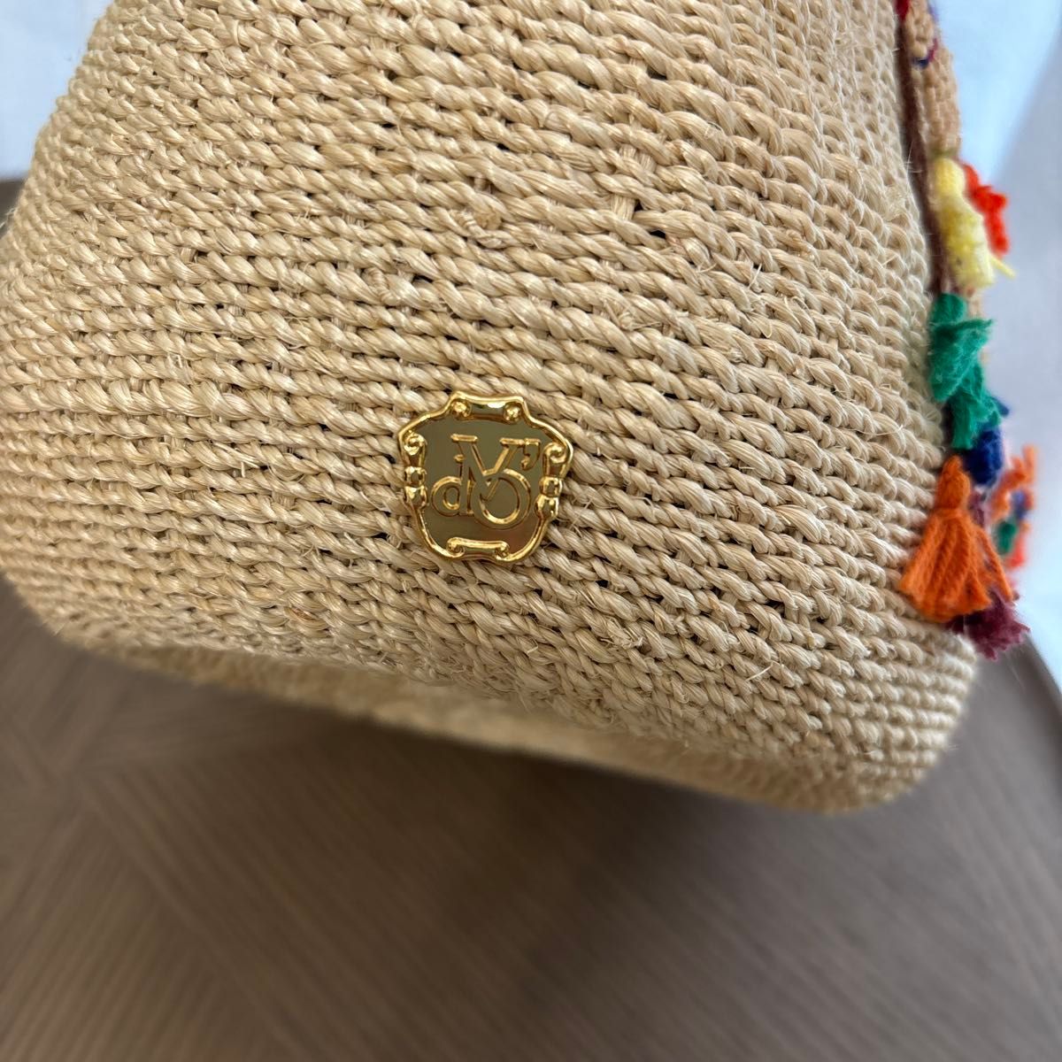 美品】ヴィオラドーロ ラクダ 刺繍 かごバッグ ハンドバッグ 美品】ヴィオラドーロ ラクダ 刺繍 かごバッグ ハンドバッグ