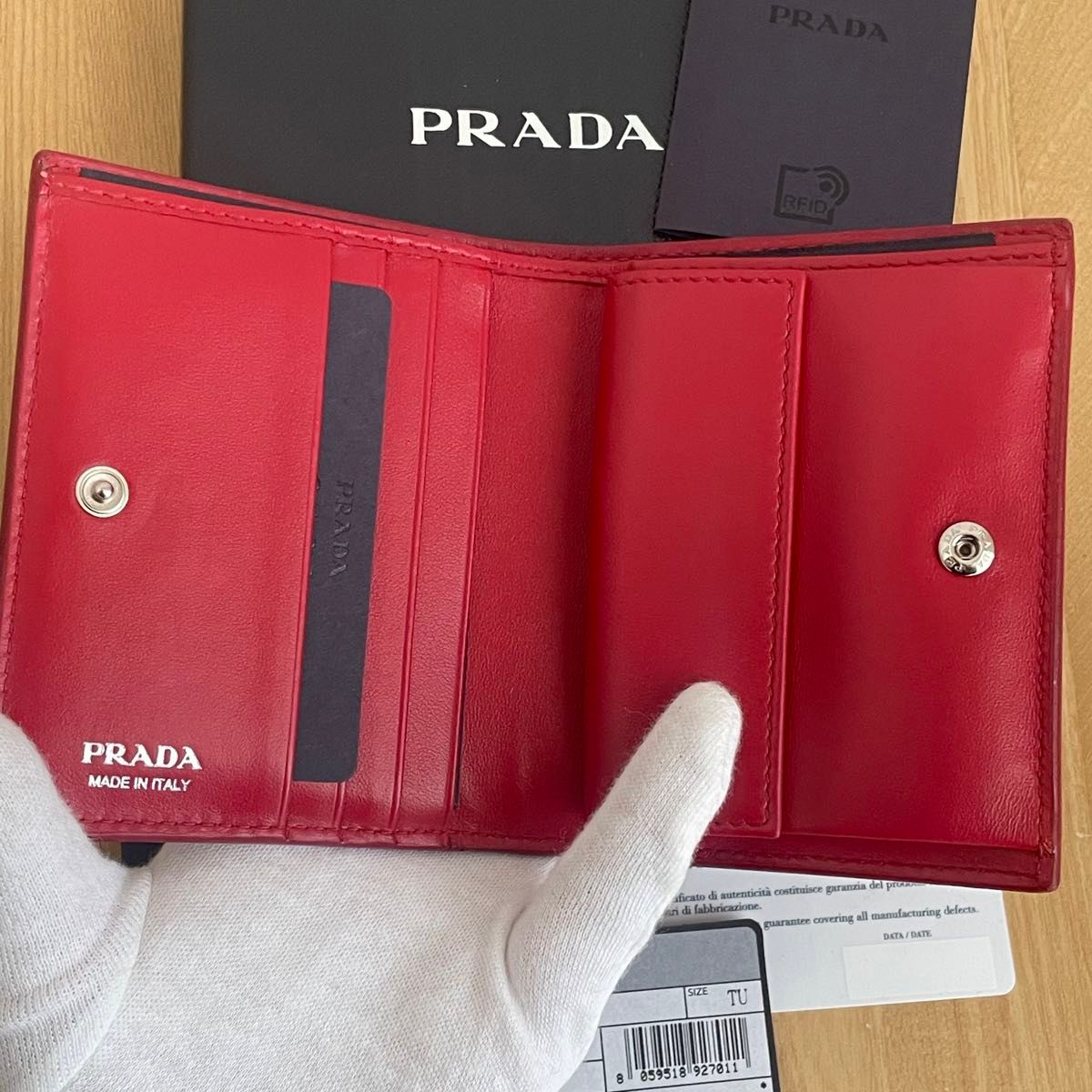 激レア 美品 PRADA プラダ 二つ折り財布 ミニ財布 サフィアーノ 激レア 美品 PRADA プラダ 二つ折り財布 ミニ財布 サフィアーノ