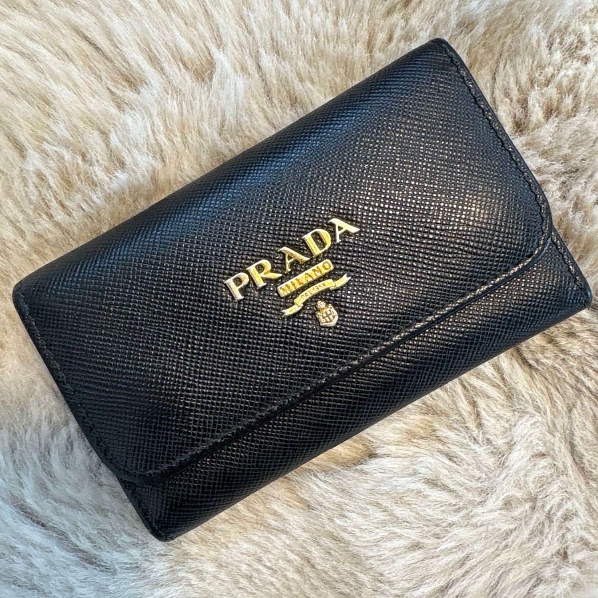 PRADA プラダ サフィアーノレザー キーケース ブラック 6連キー PRADA プラダ サフィアーノレザー キーケース ブラック 6連キー