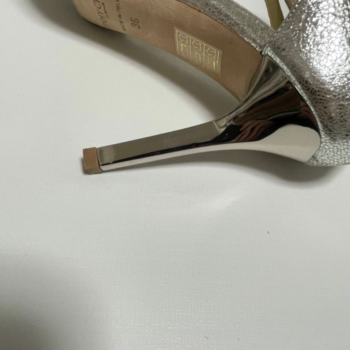 JIMMY CHOO ジミーチュウ アンクルストラップ パンプス シルバー JIMMY CHOO ジミーチュウ アンクルストラップ パンプス シルバー
