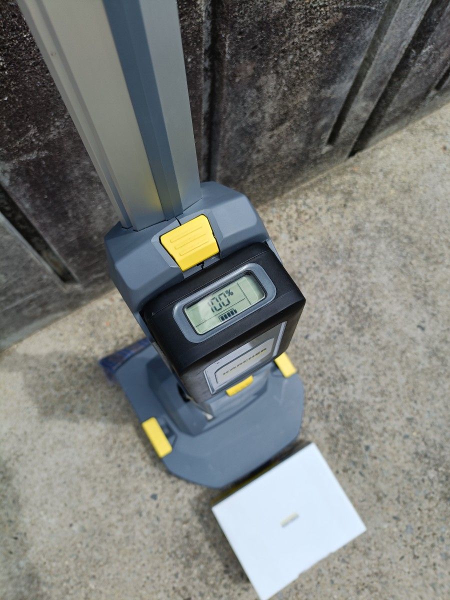 ケルヒャー KARCHER 業務用 手押し式 床洗浄機 BR30/1C BP ケルヒャー KARCHER 業務用 手押し式 床洗浄機 BR30/1C BP