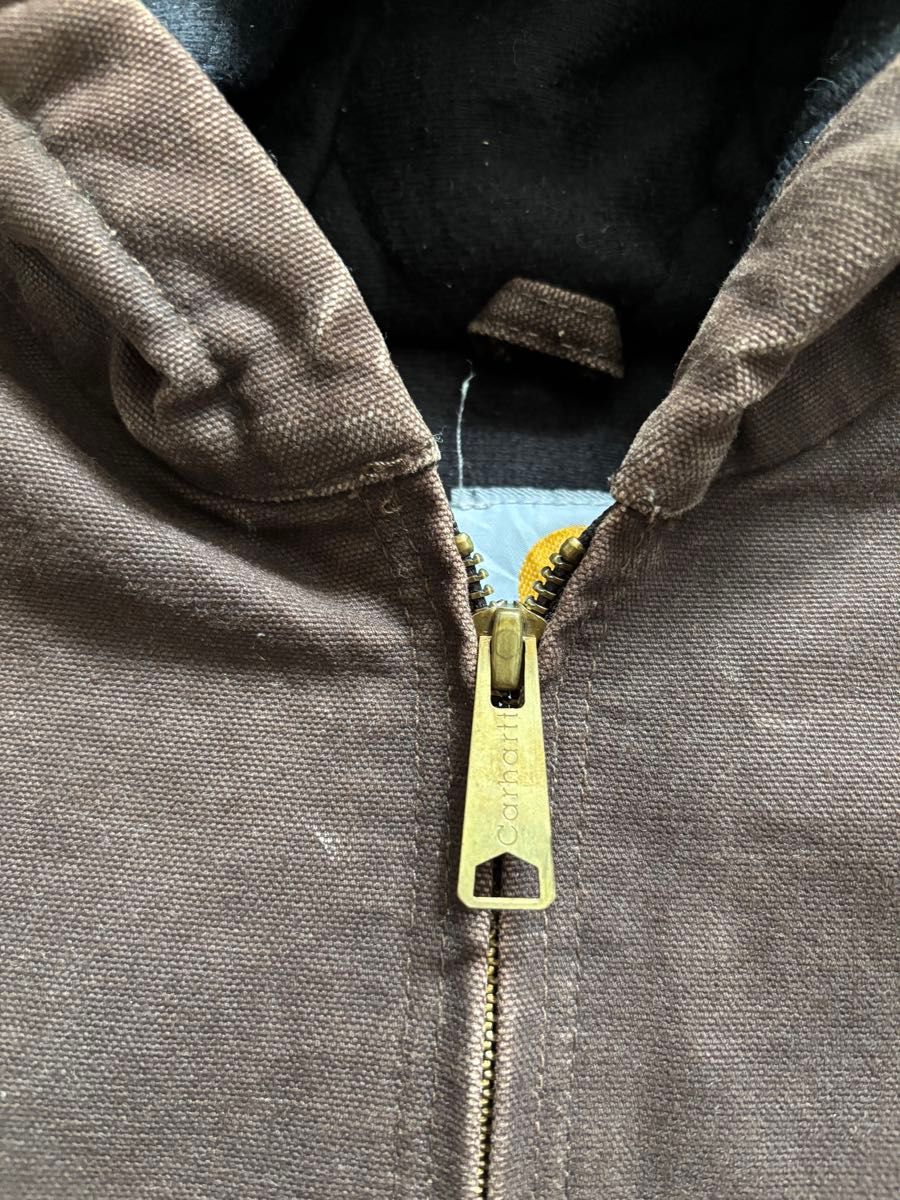 Carhartt カーハート アクティブジャケット ブラウン フェード Carhartt カーハート アクティブジャケット ブラウン フェード