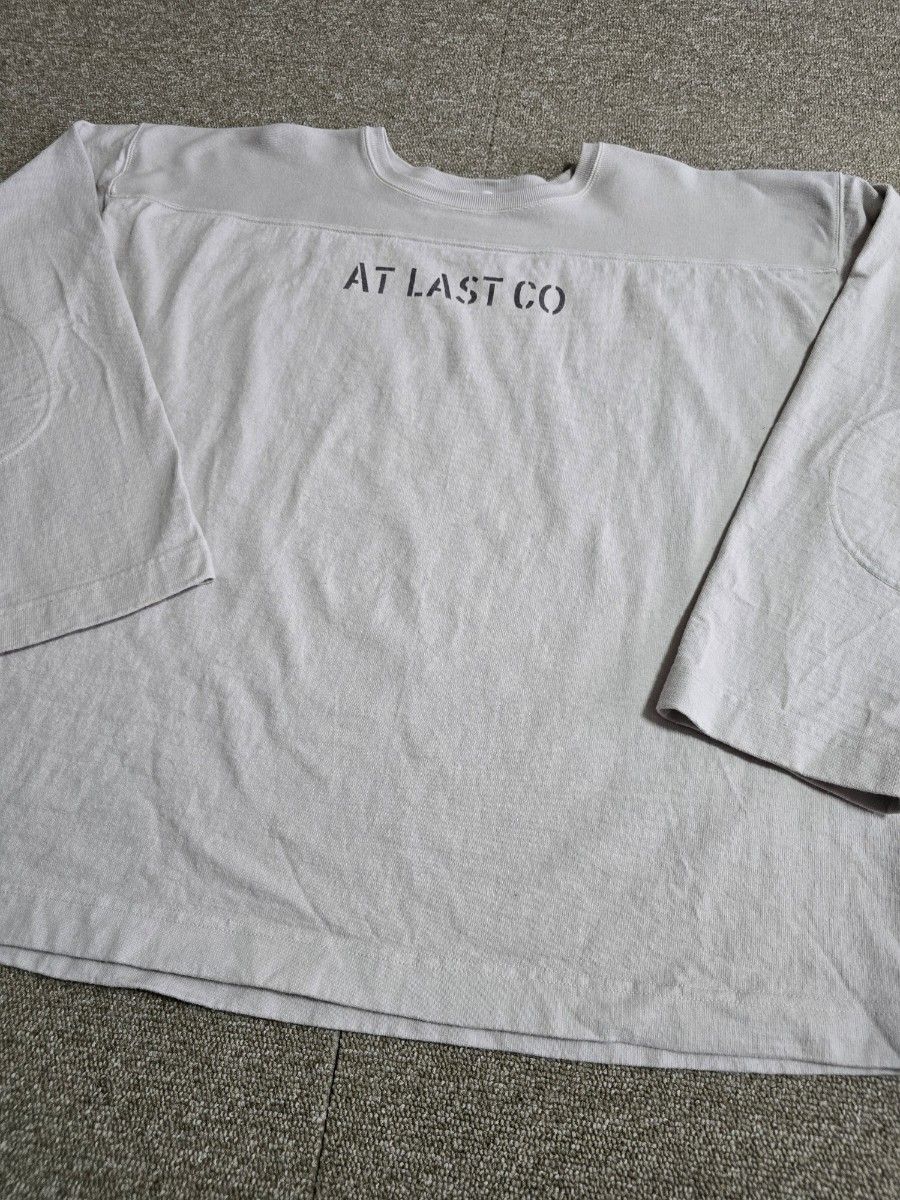 アットラスト フットボール t-シャツ46 TIMEWORN ATLAST アットラスト フットボール t-シャツ46 TIMEWORN ATLAST