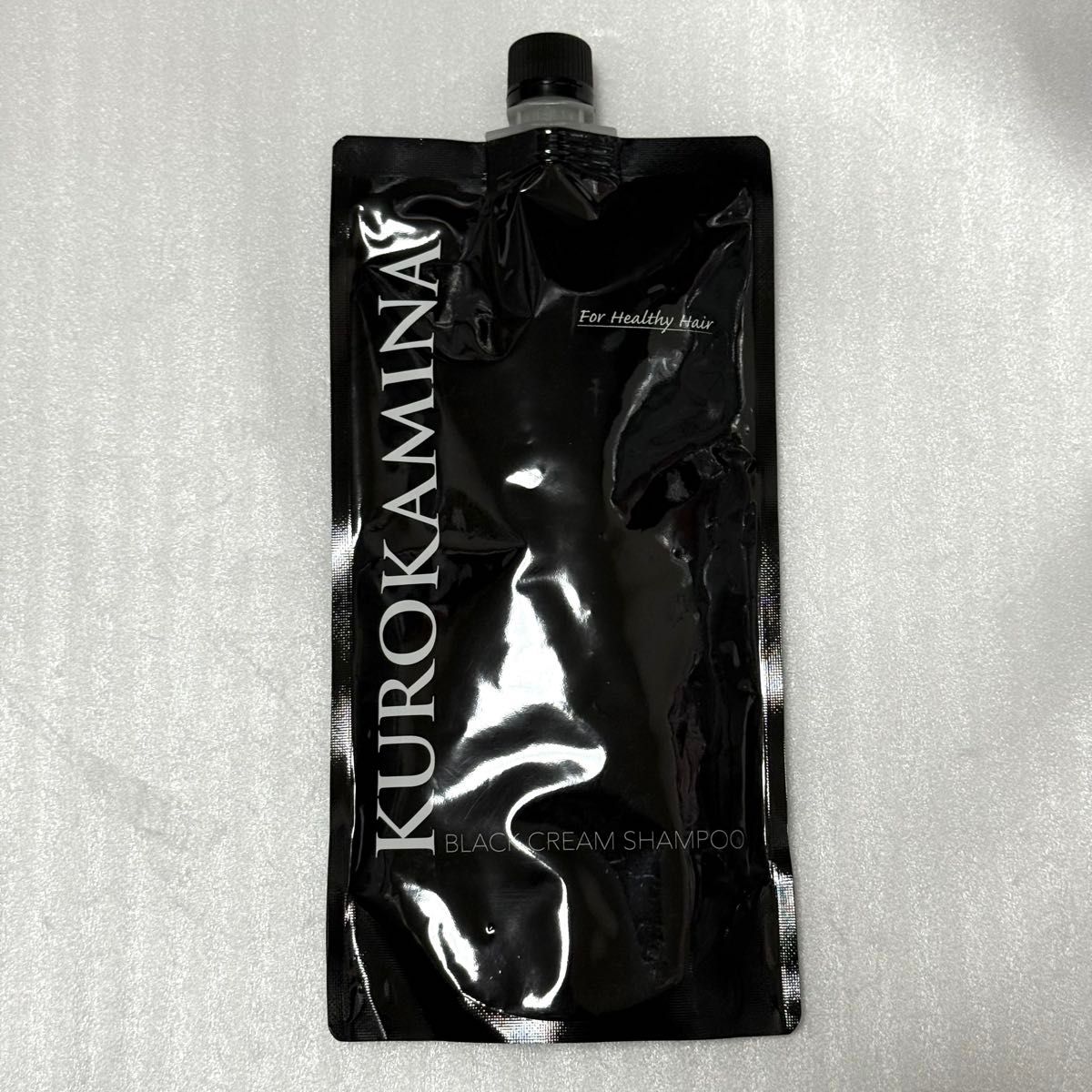 KUROKAMINA クロカミナ ヘアカラー クリームシャンプー 300g KUROKAMINA クロカミナ ヘアカラー クリームシャンプー 300g