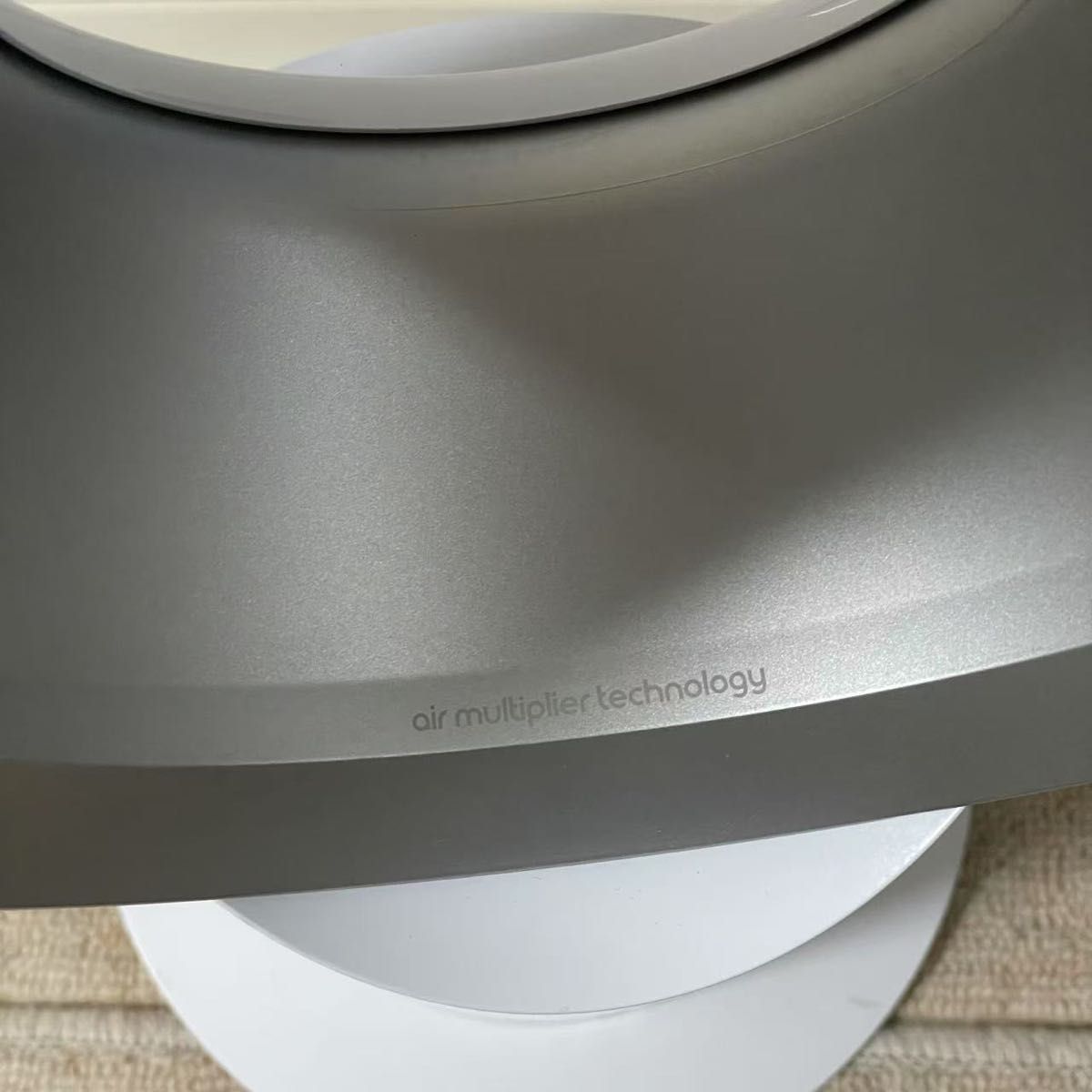 美品 ダイソン Dyson AM07 タワーファン 2020年製元箱 リモコン 美品 ダイソン Dyson AM07 タワーファン 2020年製元箱 リモコン