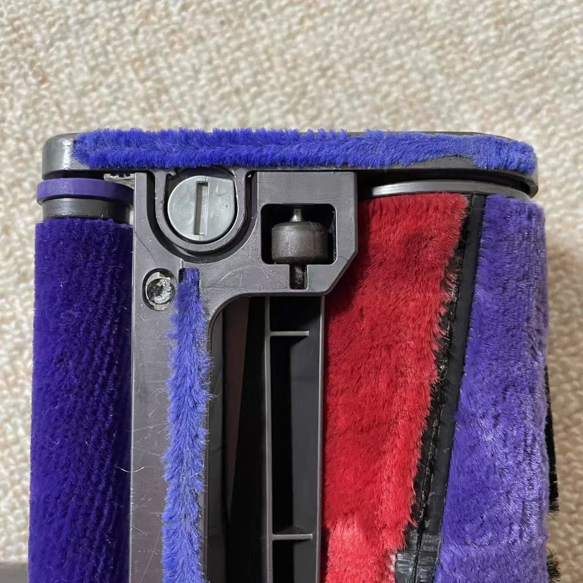 Dyson ダイソン SV12 コードレス掃除機 付属ツール 箱付き Dyson ダイソン SV12 コードレス掃除機 付属ツール 箱付き