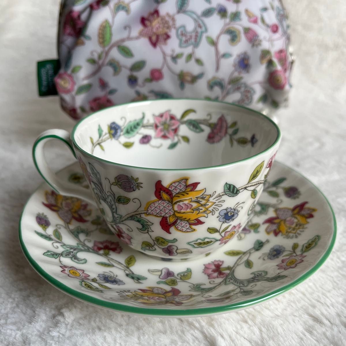 MINTON カップ& ソーサーとポーチセット|Yahoo!フリマ(旧 MINTON カップ& ソーサーとポーチセット|Yahoo!フリマ(旧