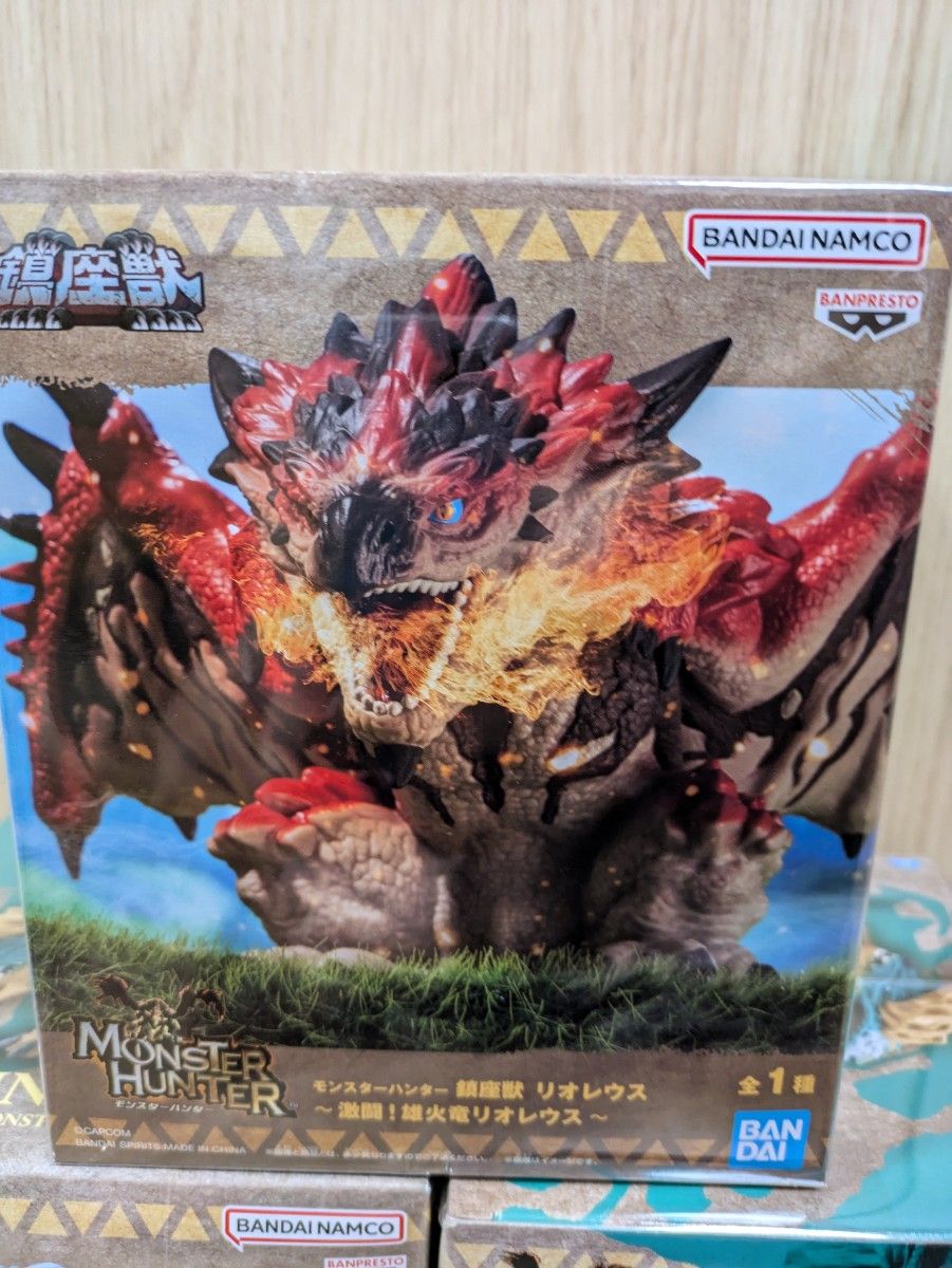 新品・未開封品】モンスターハンター フィギュア 3体セット 新品・未開封品】モンスターハンター フィギュア 3体セット