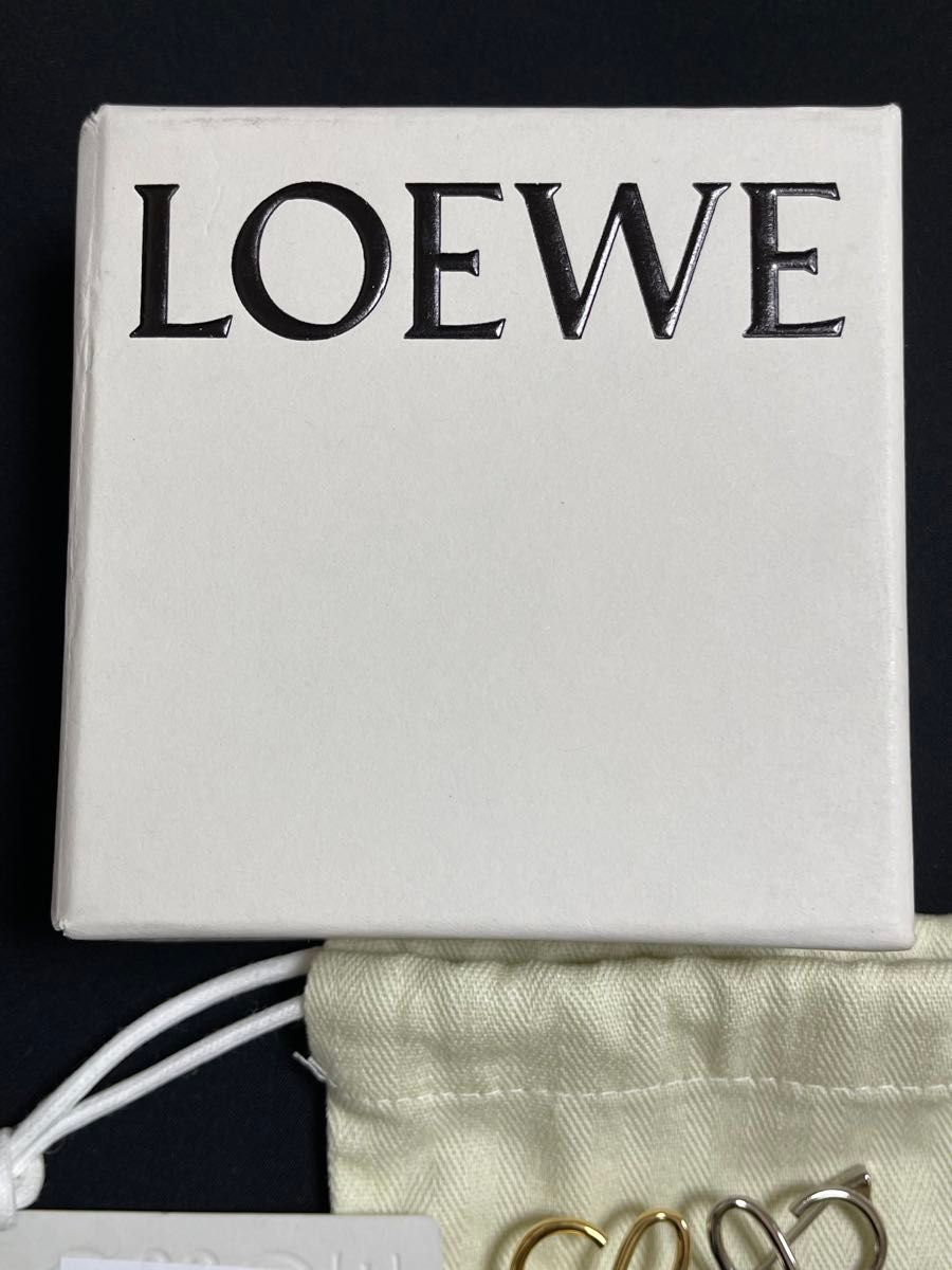 LOEWE ブローチ ロエベ アナグラム マルチカラー|Yahoo!フリマ LOEWE ブローチ ロエベ アナグラム マルチカラー|Yahoo!フリマ
