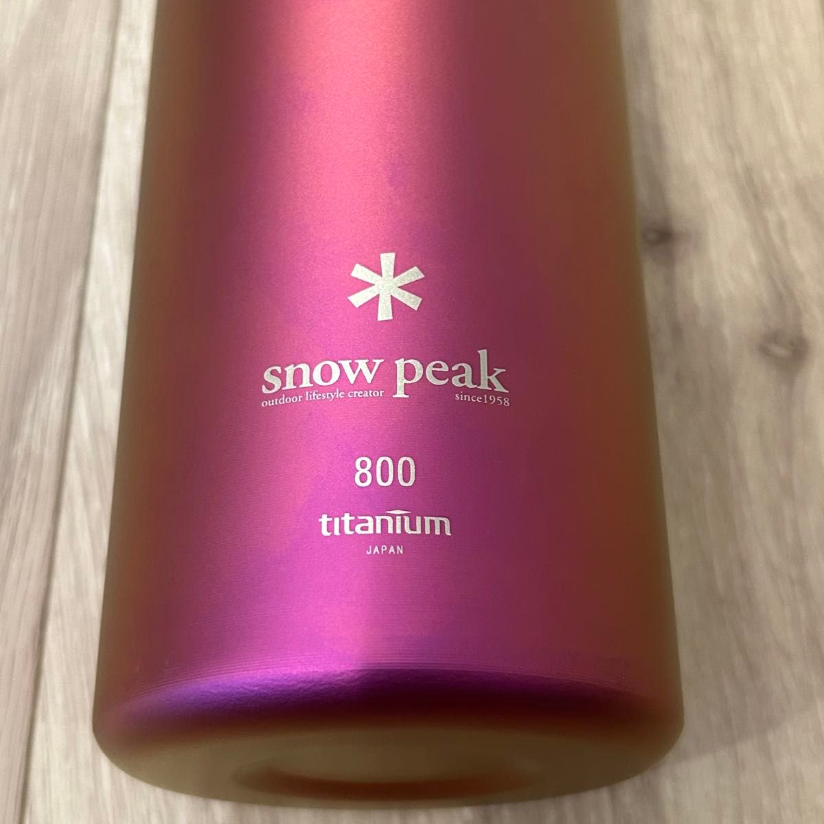 廃盤 snow peak オーロラボトル800 ピンク チタン 800ml 廃盤 snow peak オーロラボトル800 ピンク チタン 800ml