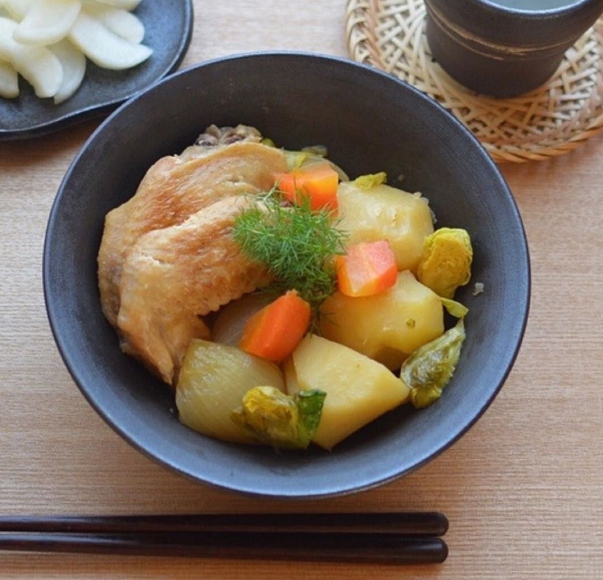 陶芸家 料理を美味しくみせる器 天城宏山窯 ・天目鉢(中)・桜 陶芸家 料理を美味しくみせる器 天城宏山窯 ・天目鉢(中)・桜