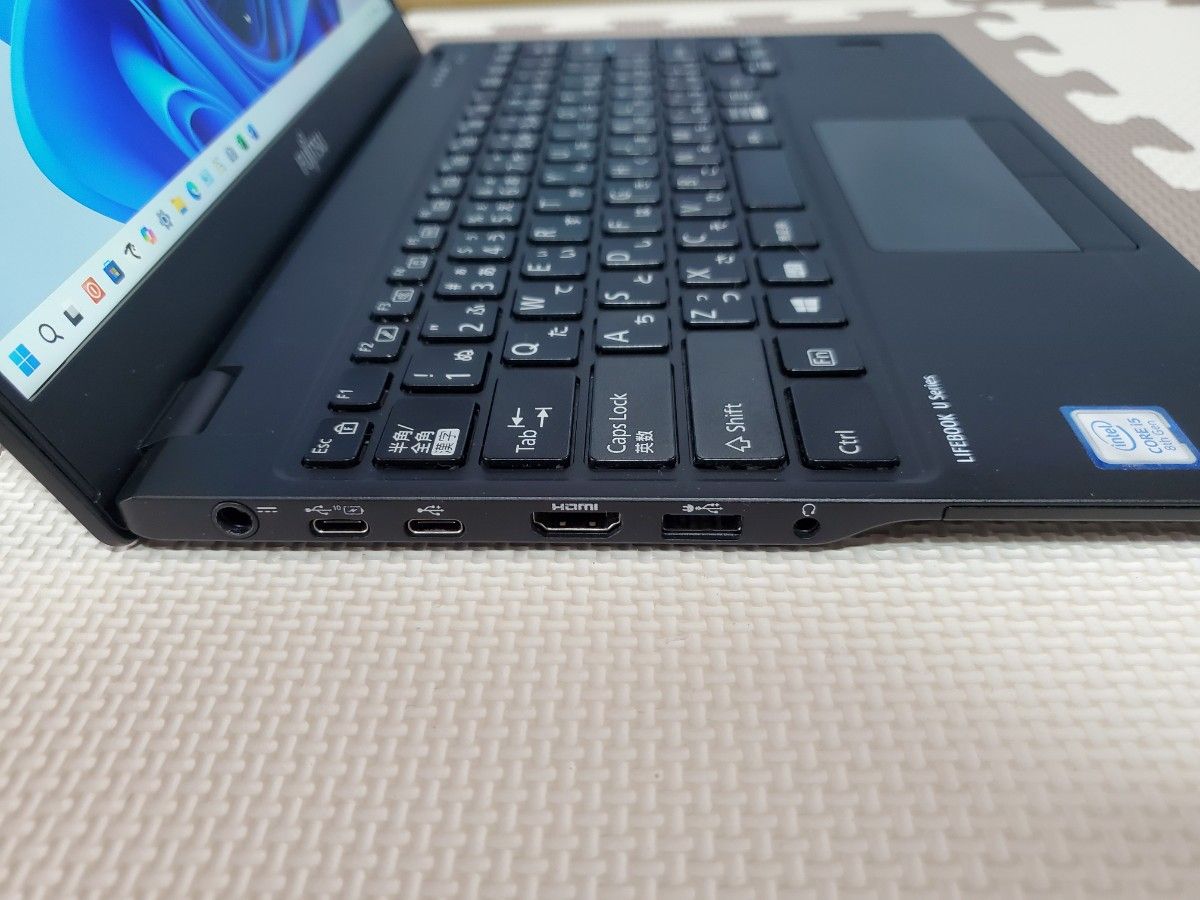 GW値下げ 【超軽量】第8世代CPU 富士通 モバイルノートパソコン GW値下げ 【超軽量】第8世代CPU 富士通 モバイルノートパソコン