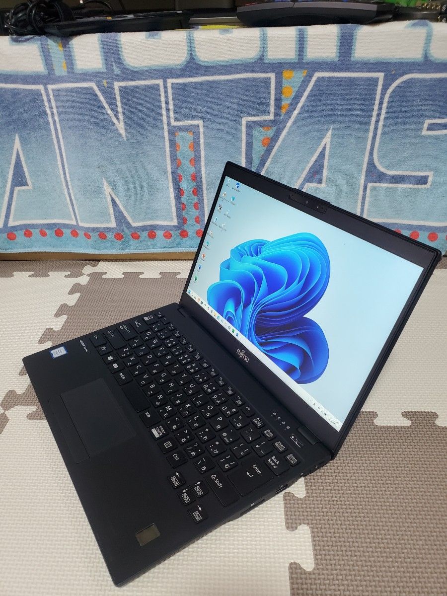GW値下げ 【超軽量】第8世代CPU 富士通 モバイルノートパソコン GW値下げ 【超軽量】第8世代CPU 富士通 モバイルノートパソコン