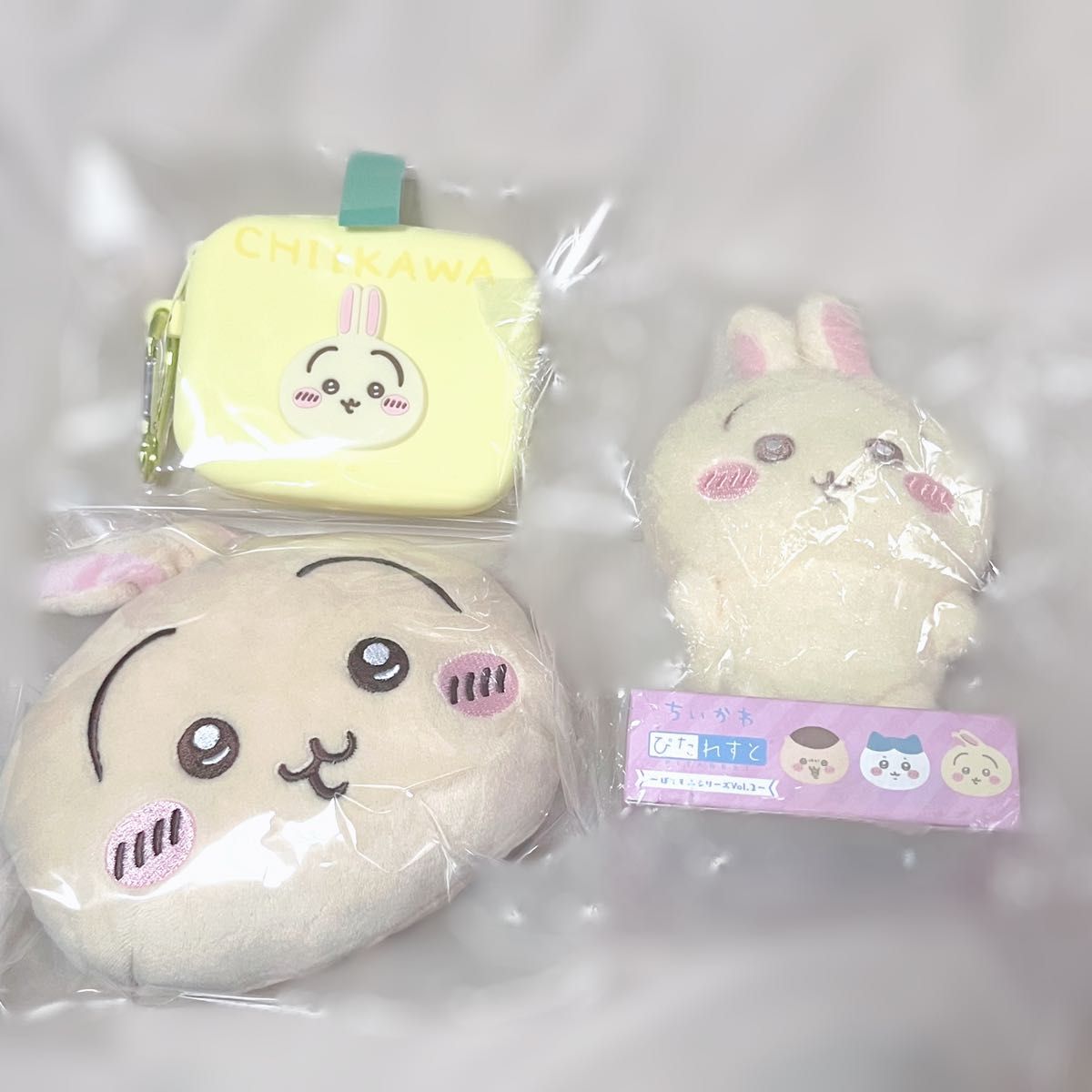 ちいかわ うさぎ グッズセット パスケース シリコンポーチ ぴた ちいかわ うさぎ グッズセット パスケース シリコンポーチ ぴた