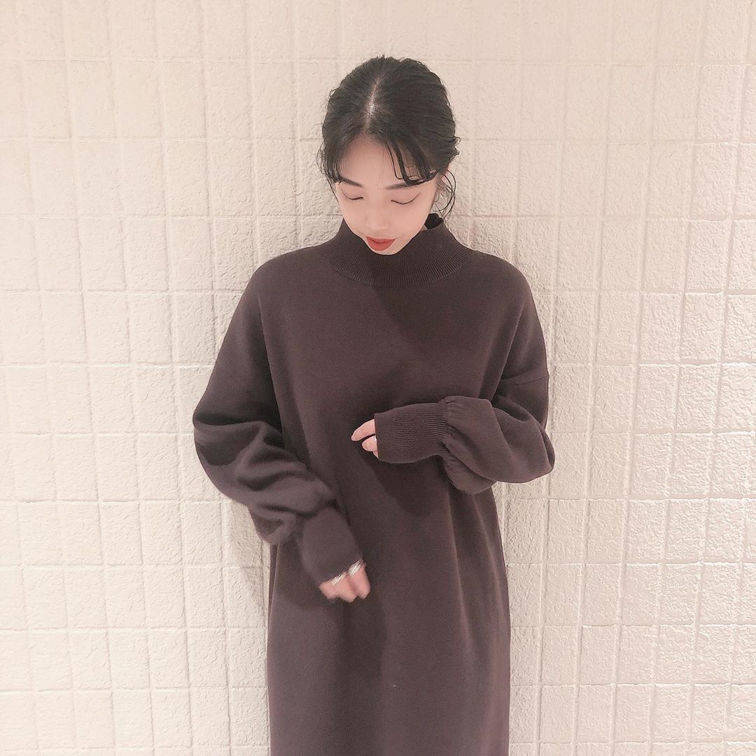 JEANASIS Jeanasis double face high‐necked One-piece knitted One-piece maxi long Brown 