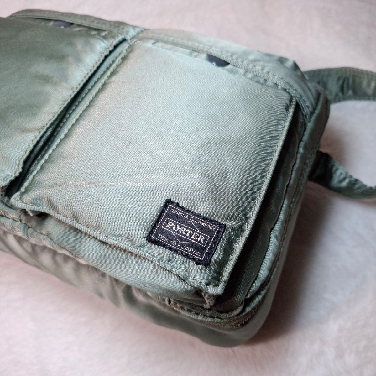 極美品 PORTER ポーター タンカー ショルダーバッグ L 2層 極美品 PORTER ポーター タンカー ショルダーバッグ L 2層