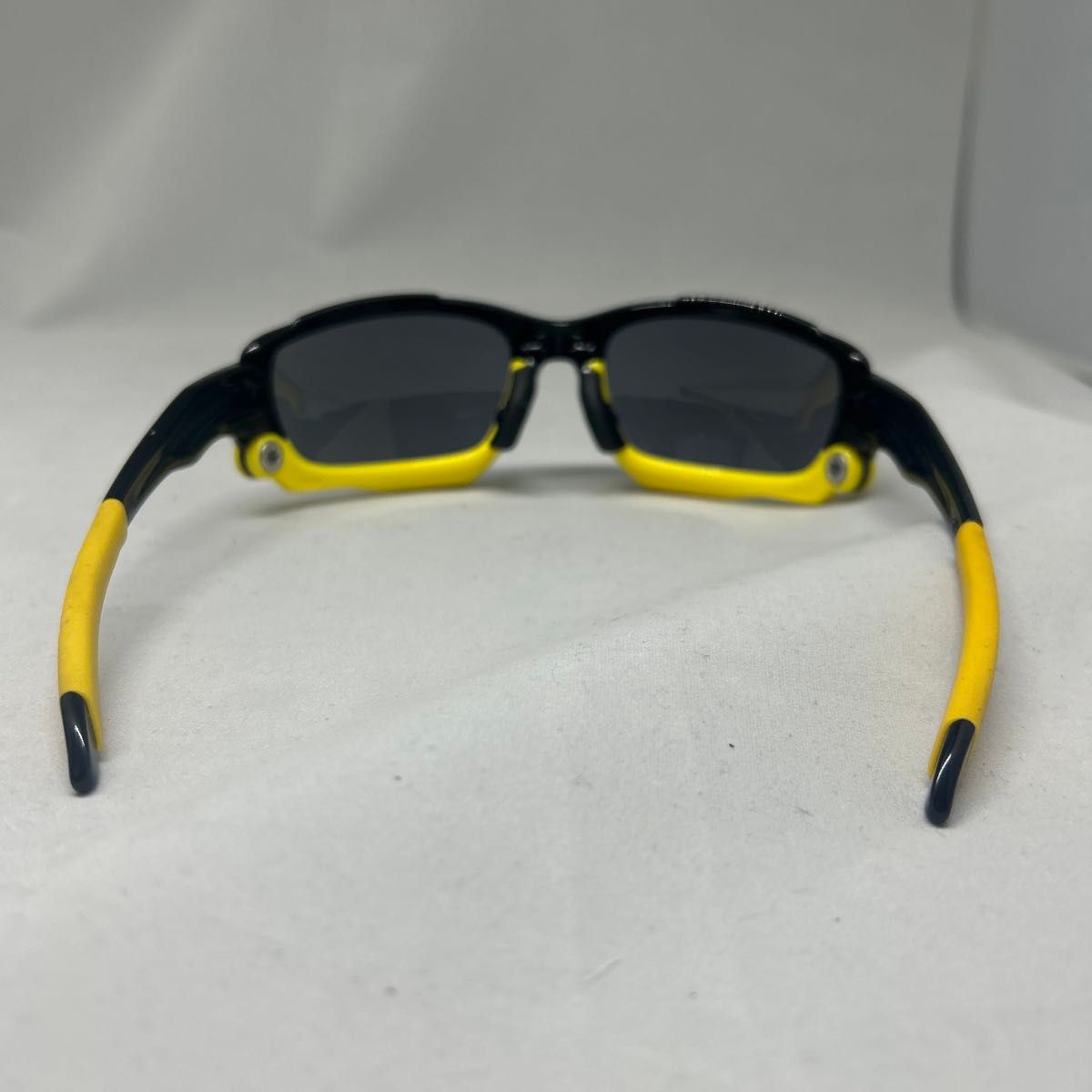 Oakley Jawbone Livestrong オークリージョウボーン リブ Oakley Jawbone Livestrong オークリージョウボーン リブ