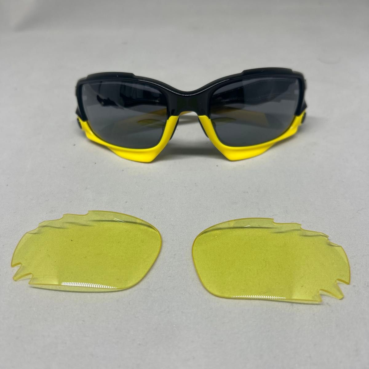 Oakley Jawbone Livestrong オークリージョウボーン リブ Oakley Jawbone Livestrong オークリージョウボーン リブ