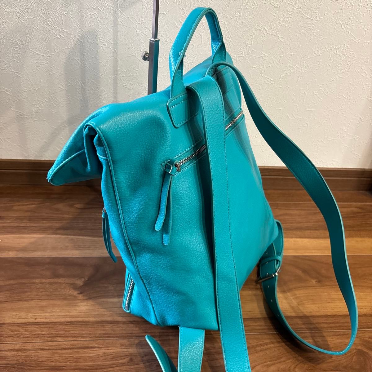 極美品】デシグアル レザー 本革製 リュック バックパック 極美品】デシグアル レザー 本革製 リュック バックパック