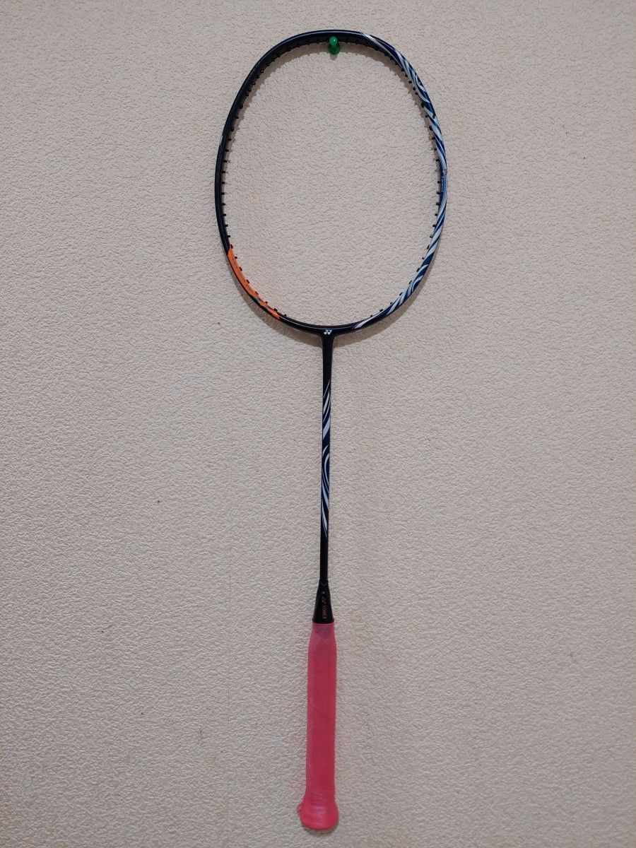 ヨネックス YONEX バドミントンラケット 4UG5 AX100zz ヒビなし ヨネックス YONEX バドミントンラケット 4UG5 AX100zz ヒビなし