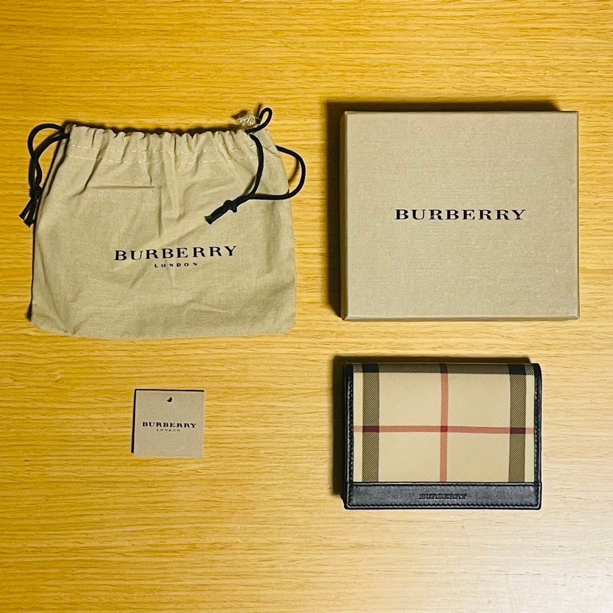 新品・未使用】BURBERRY バーバリー カードケース パスケース 新品・未使用】BURBERRY バーバリー カードケース パスケース