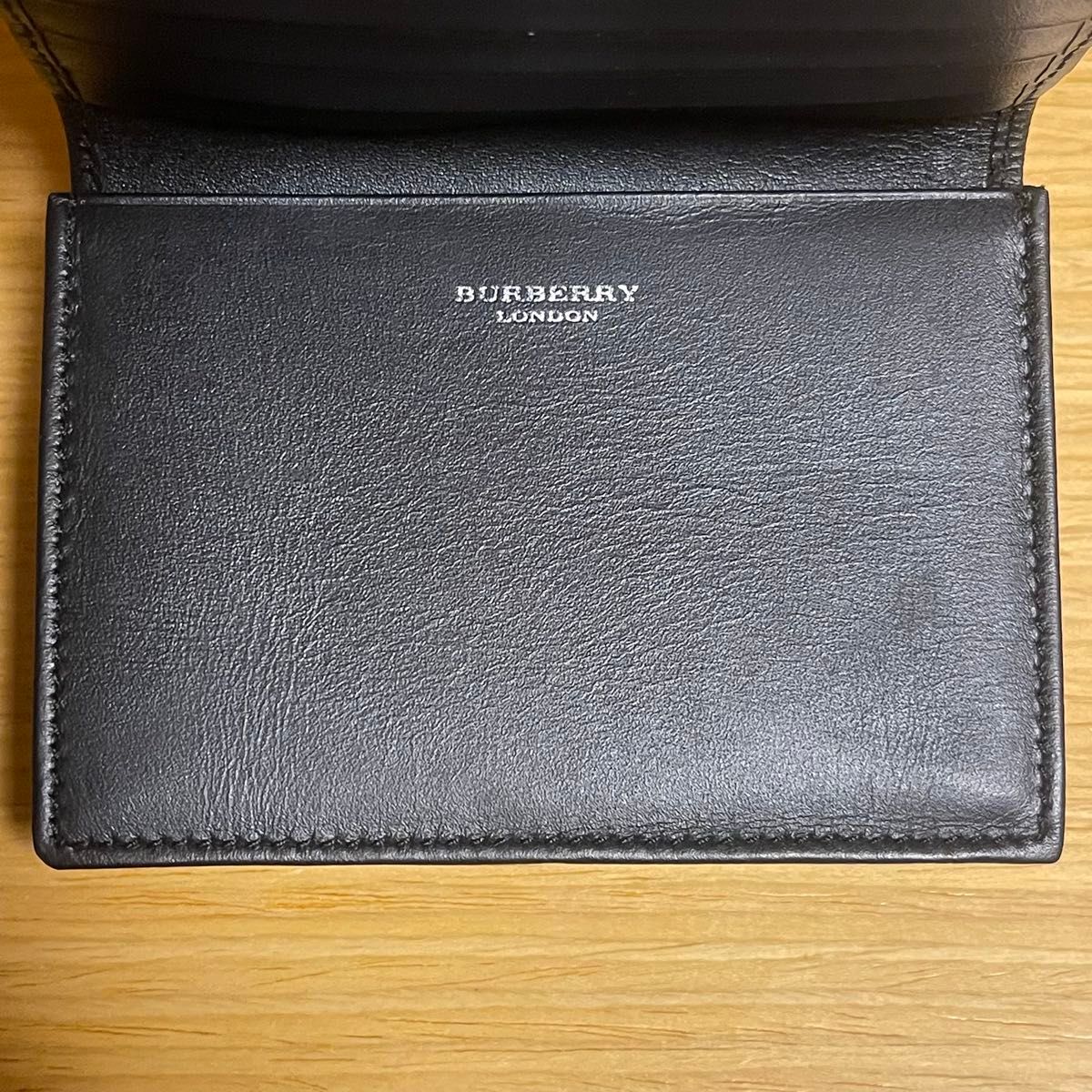 新品・未使用】BURBERRY バーバリー カードケース パスケース 新品・未使用】BURBERRY バーバリー カードケース パスケース