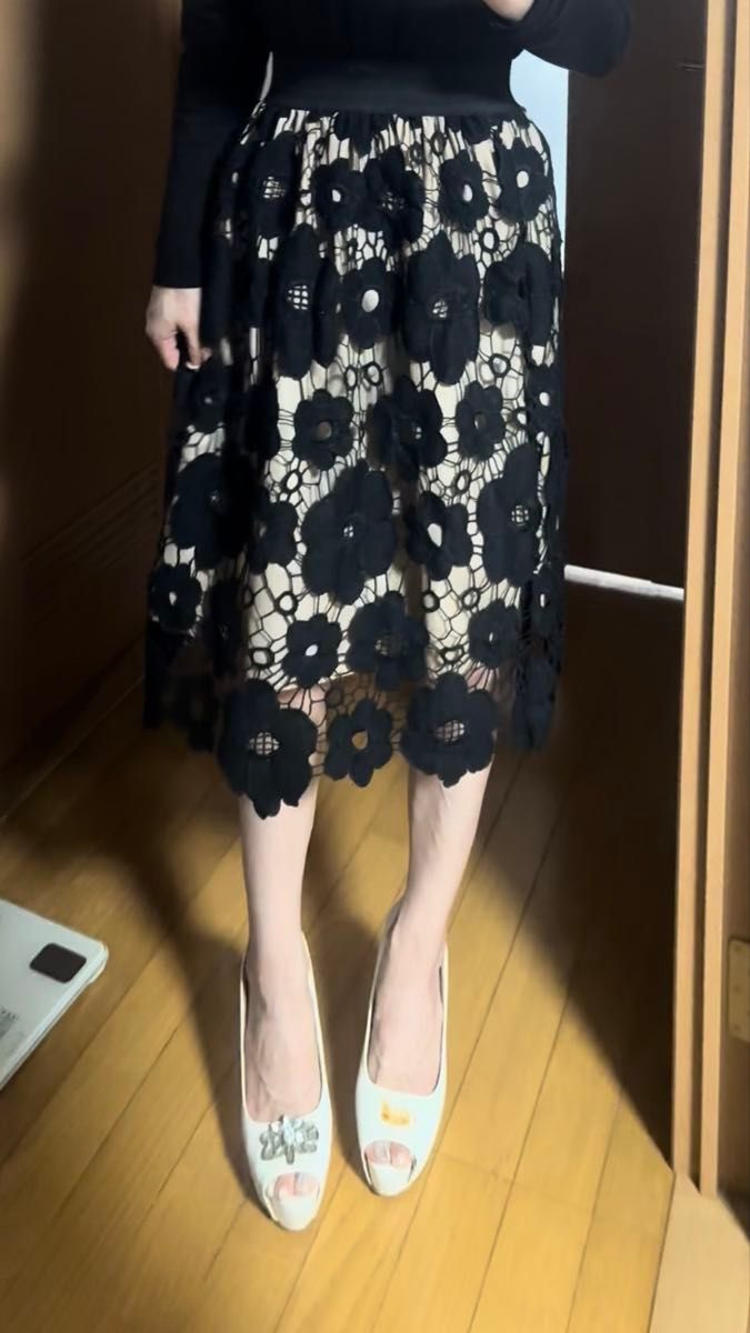 ウエストゴム 花柄 スカート レース Mサイズ