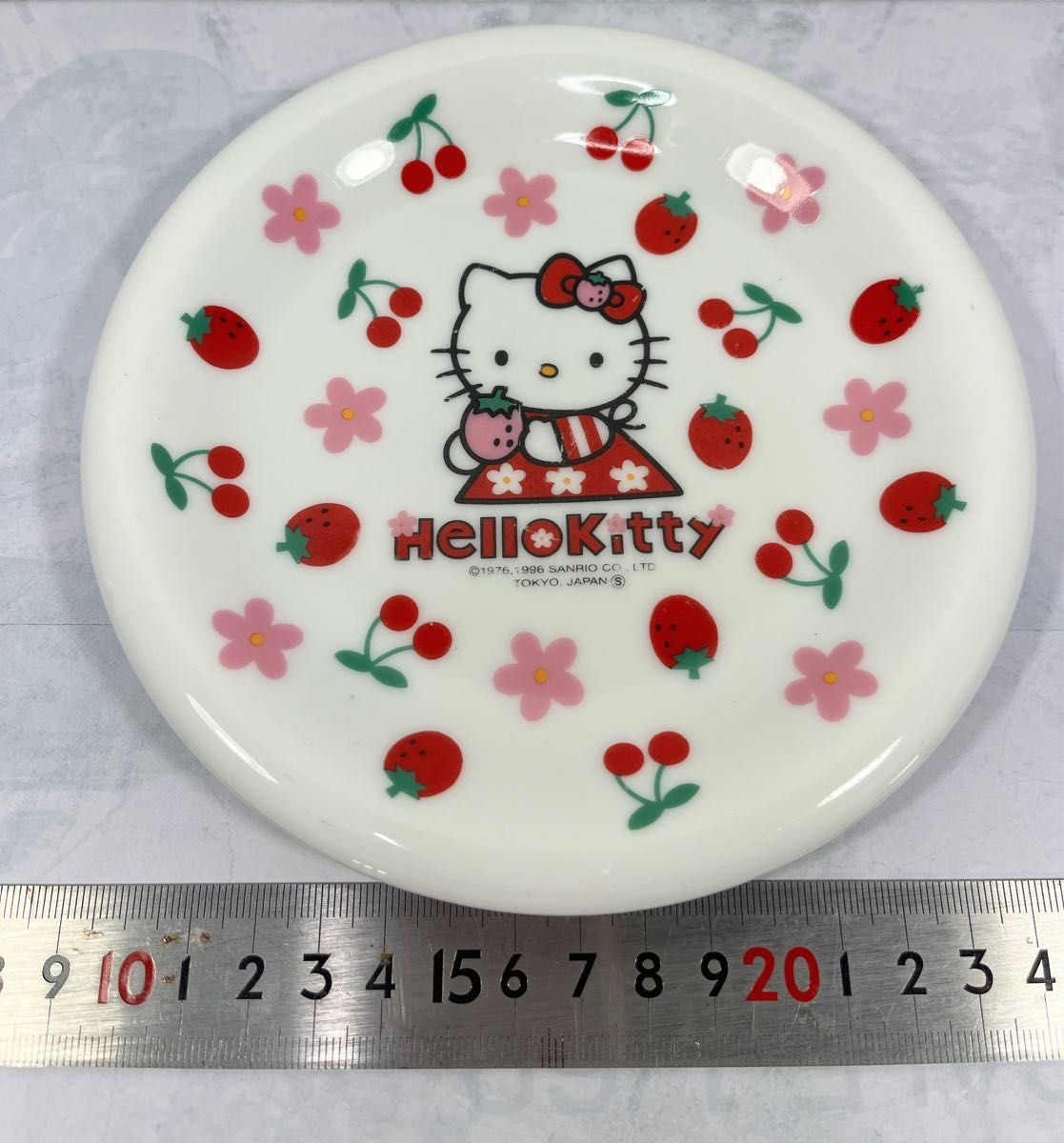 サンリオ ハローキティちゃん 食器 激レア年代物 希少 匿名 サンリオ ハローキティちゃん 食器 激レア年代物 希少 匿名