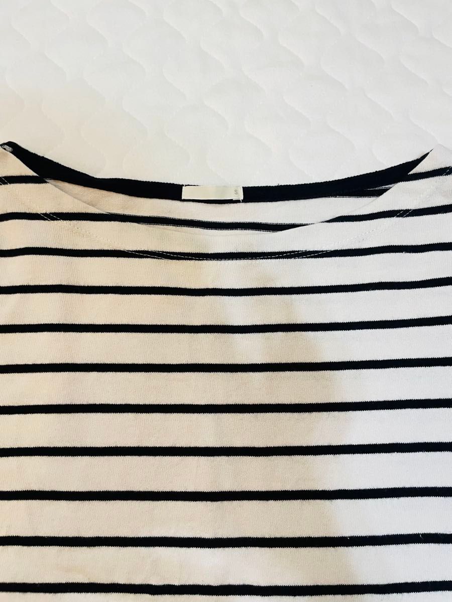 ジーユー　ボーダーカットソー　Ｓ