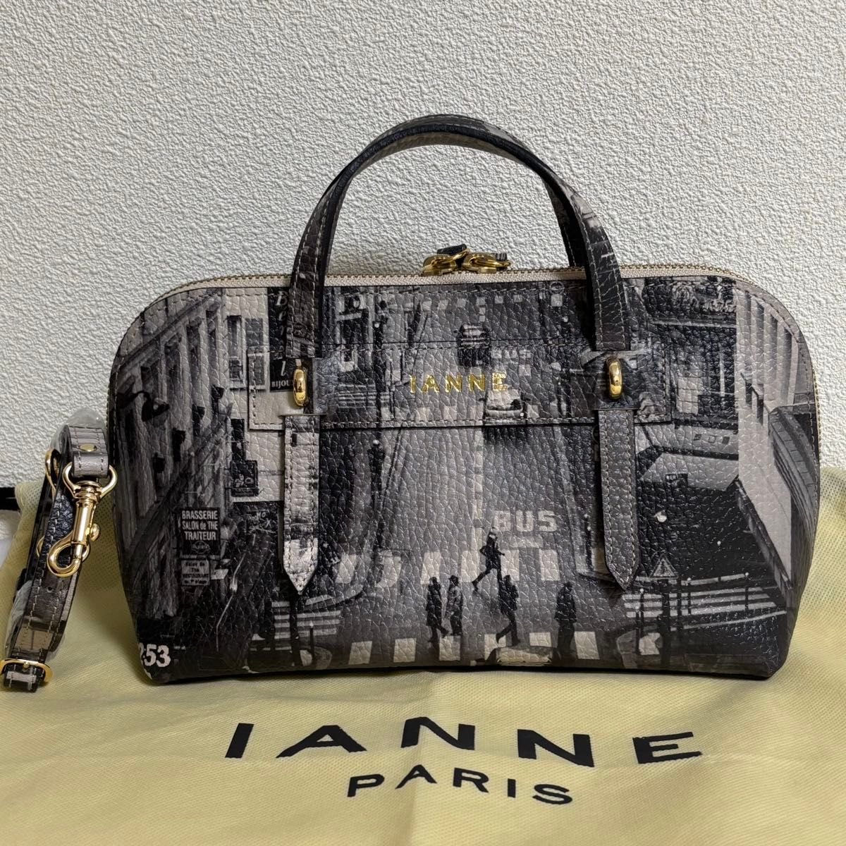 美品】IANNE イアンヌ オムレット graffiti パリの日常 美品】IANNE イアンヌ オムレット graffiti パリの日常
