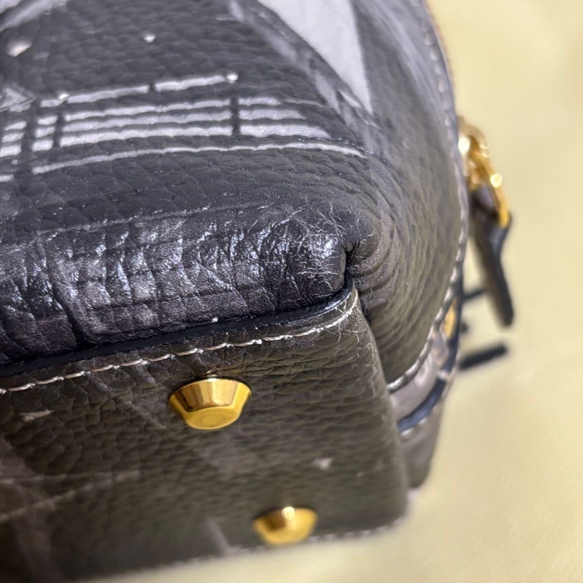 美品】IANNE イアンヌ オムレット graffiti パリの日常 美品】IANNE イアンヌ オムレット graffiti パリの日常
