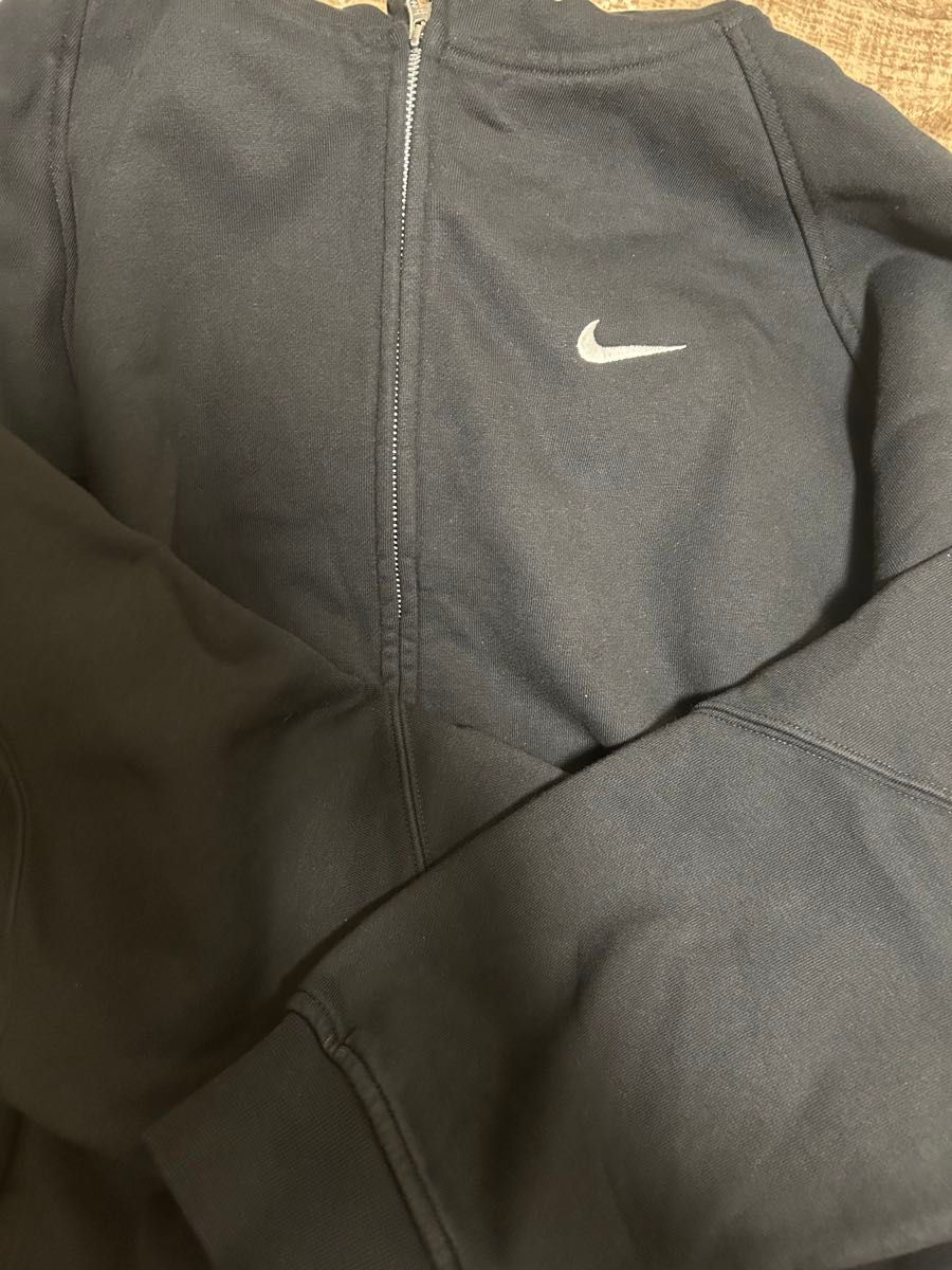Supreme x Nike Zip Up Hooded Sweatshirt Supreme x Nike Zip Up Hooded Sweatshirt