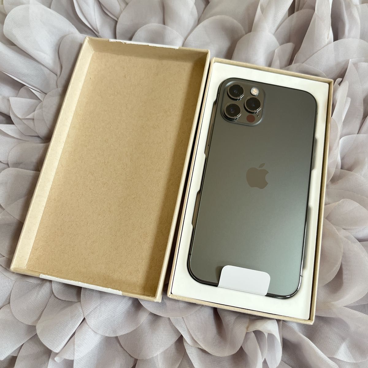 新品未使用】iPhone 12 pro 256GB グラファイトSIMフリー 新品未使用】iPhone 12 pro 256GB グラファイトSIMフリー