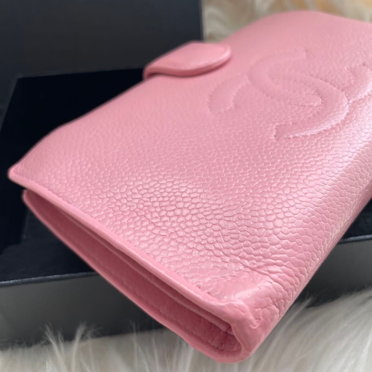 CHANEL シャネル レザー 二つ折り 長財布 ピンク ココマーク CHANEL シャネル レザー 二つ折り 長財布 ピンク ココマーク