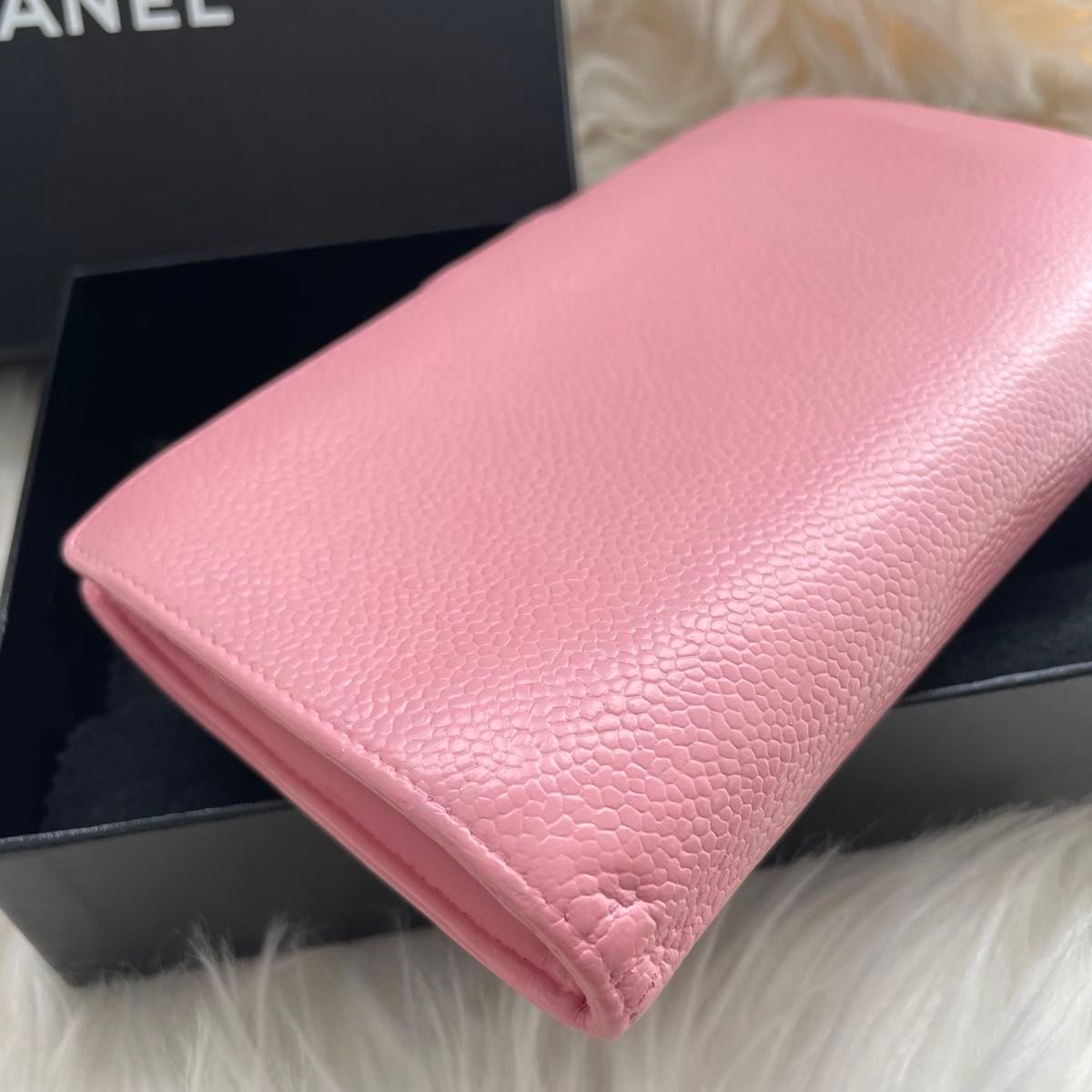 CHANEL シャネル レザー 二つ折り 長財布 ピンク ココマーク CHANEL シャネル レザー 二つ折り 長財布 ピンク ココマーク