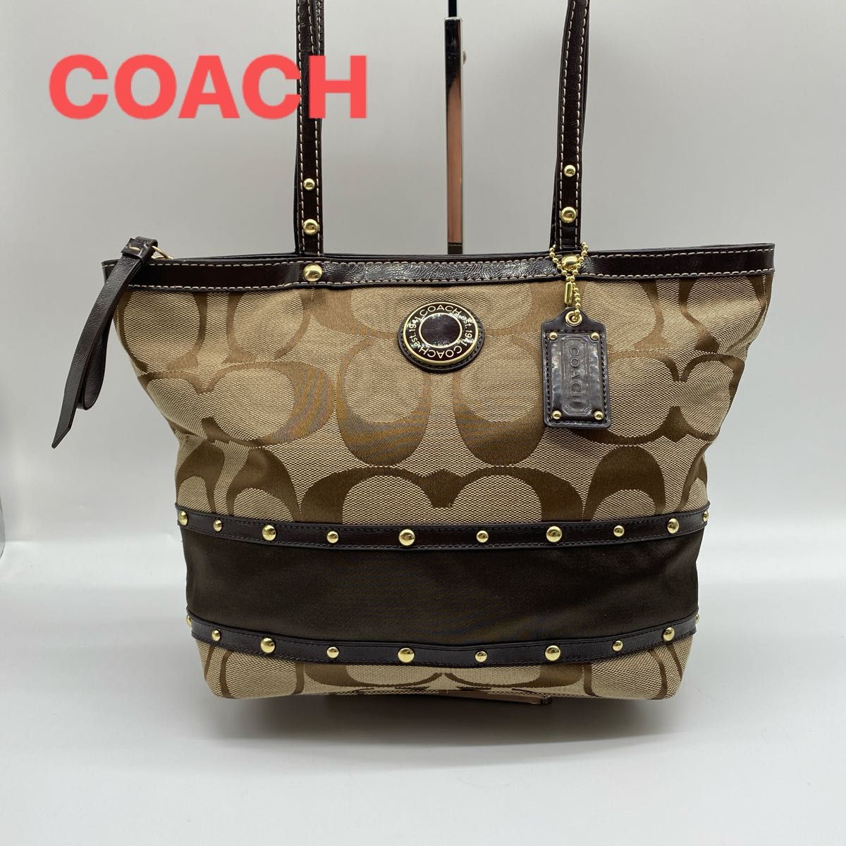Coach スタッズ付きトートバッグ F20014 コーチ シグネチャー Coach スタッズ付きトートバッグ F20014 コーチ シグネチャー