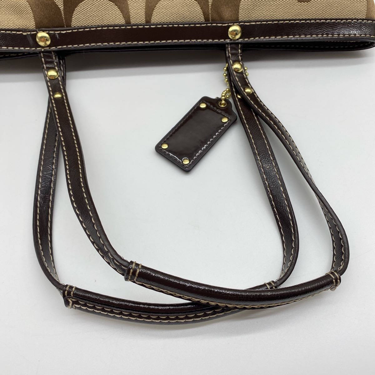 Coach スタッズ付きトートバッグ F20014 コーチ シグネチャー Coach スタッズ付きトートバッグ F20014 コーチ シグネチャー