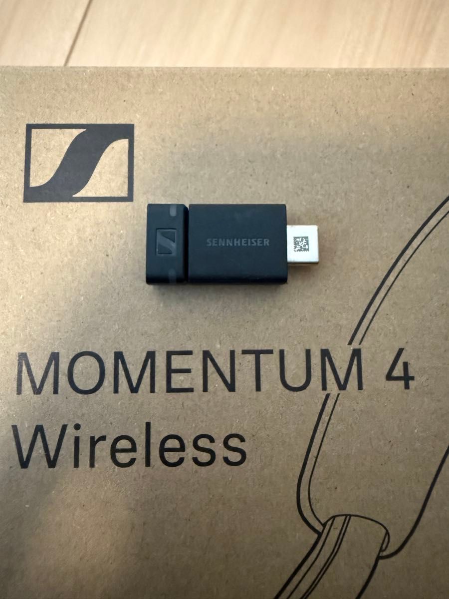 SENNHEISER MOMENTUM 4 ワイヤレスヘッドホン + BTD600 セット SENNHEISER MOMENTUM 4 ワイヤレスヘッドホン + BTD600 セット