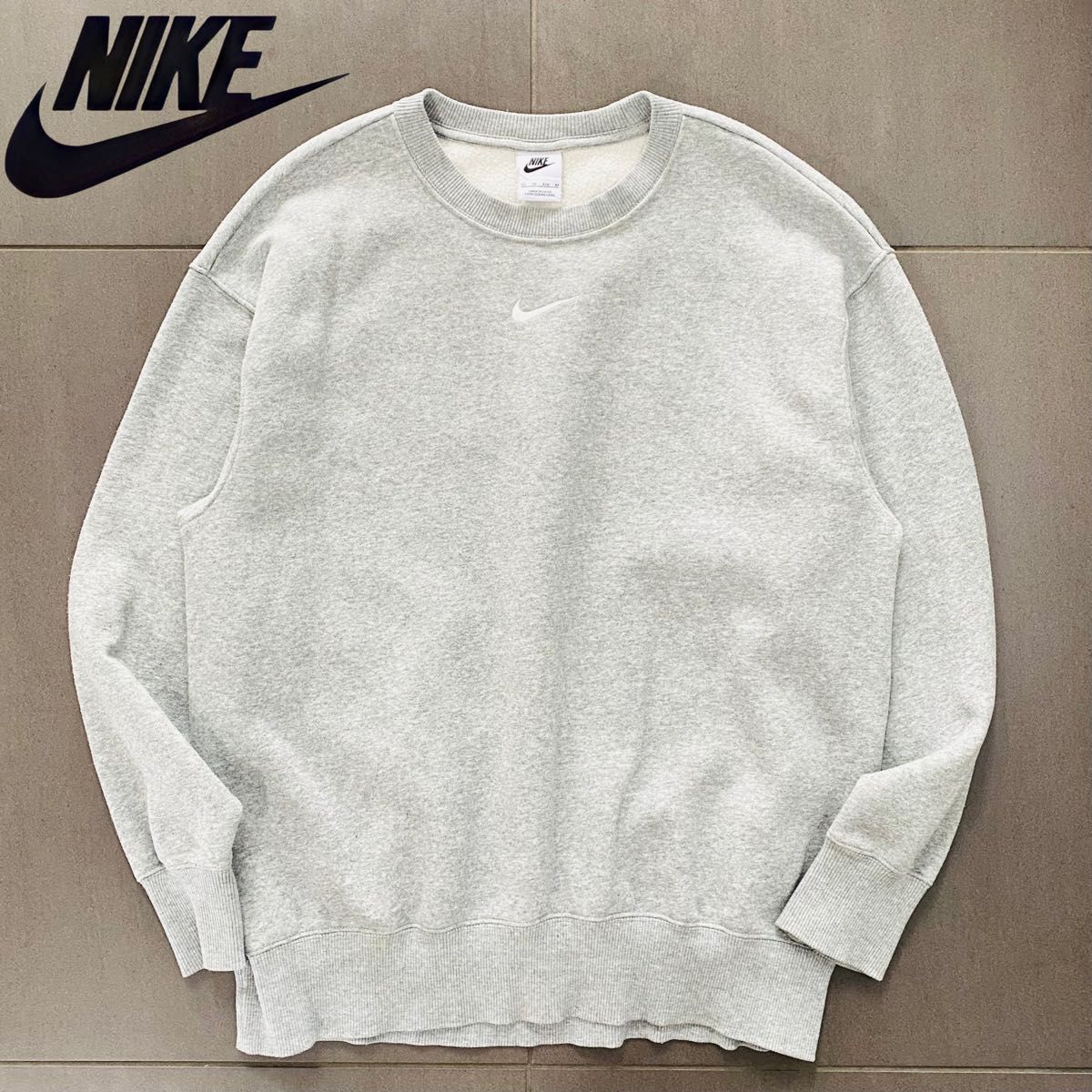 NIKEナイキ スタンダード 刺繍ロゴ スウェット トレーナー NIKEナイキ スタンダード 刺繍ロゴ スウェット トレーナー